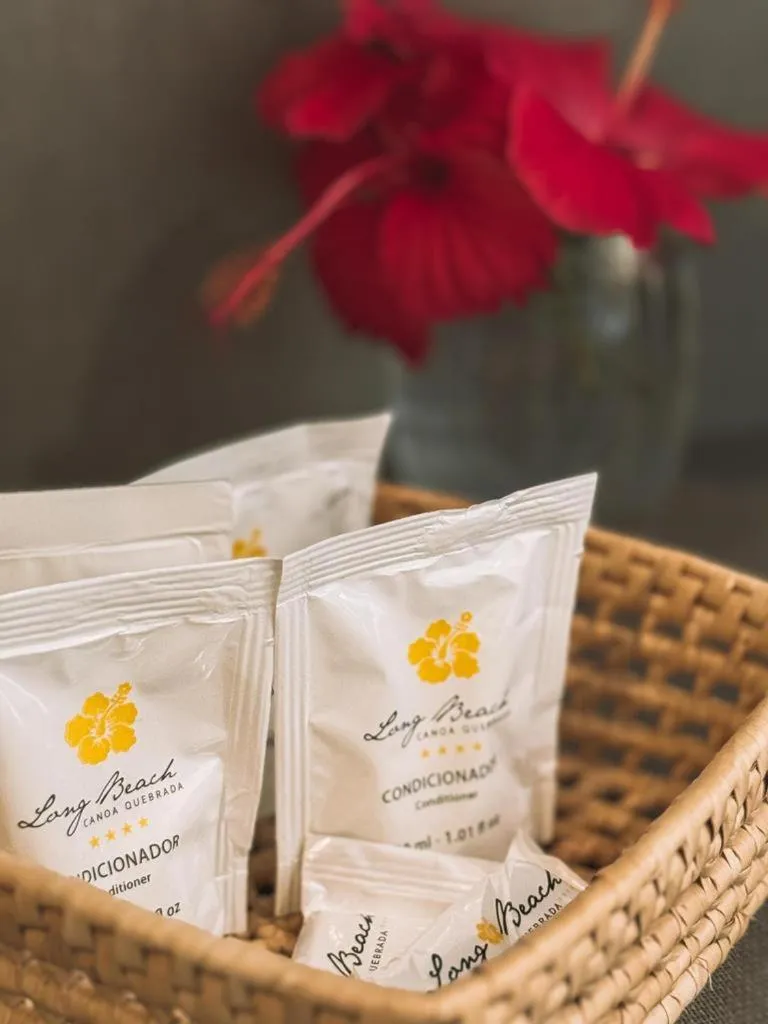 Bungalow with Pool View in Long Beach