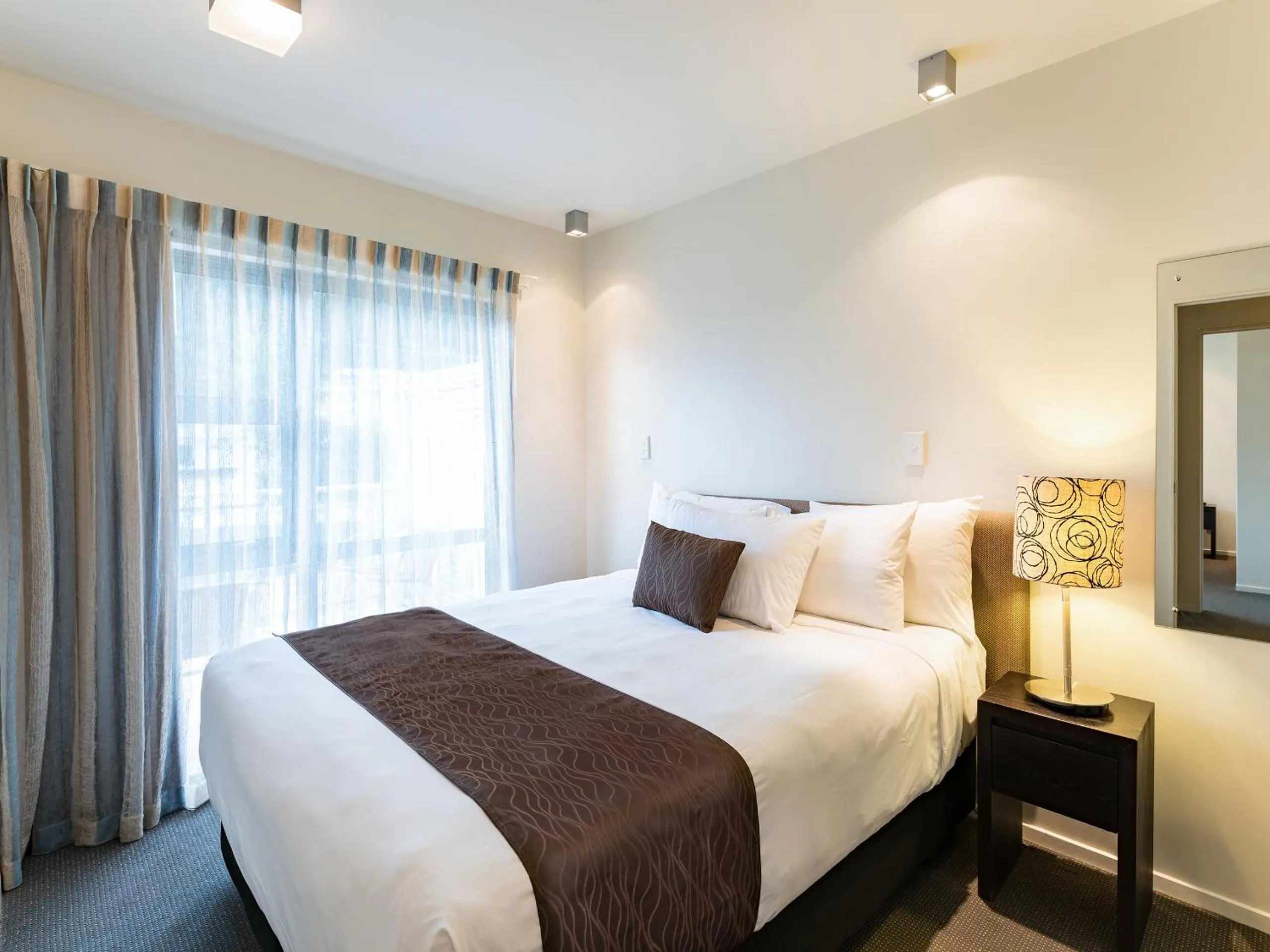 Deluxe Two-Bedroom Apartment with Non Seaviews in Sea Spray Suites