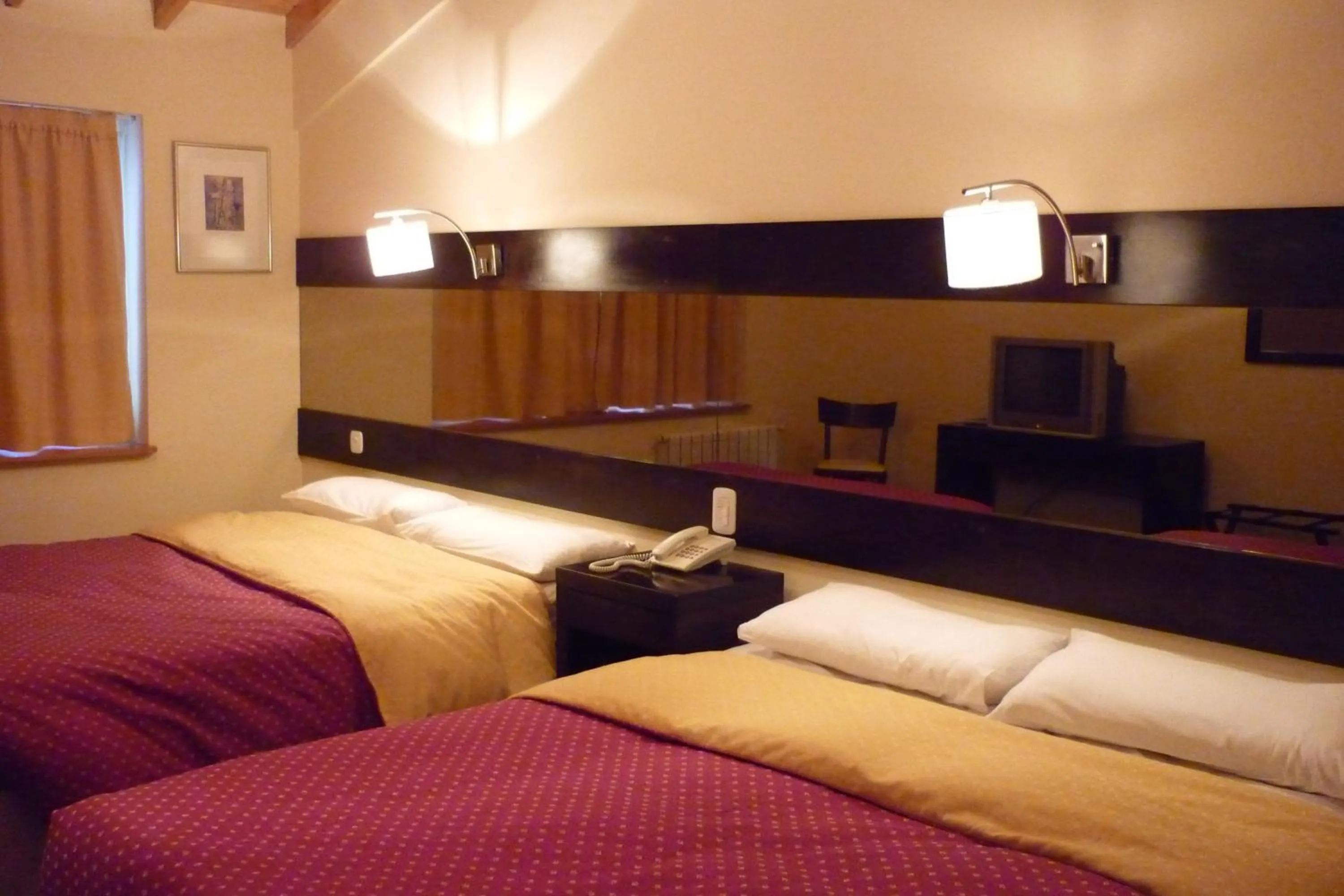 Twin Room in Marcopolo Suites Calafate