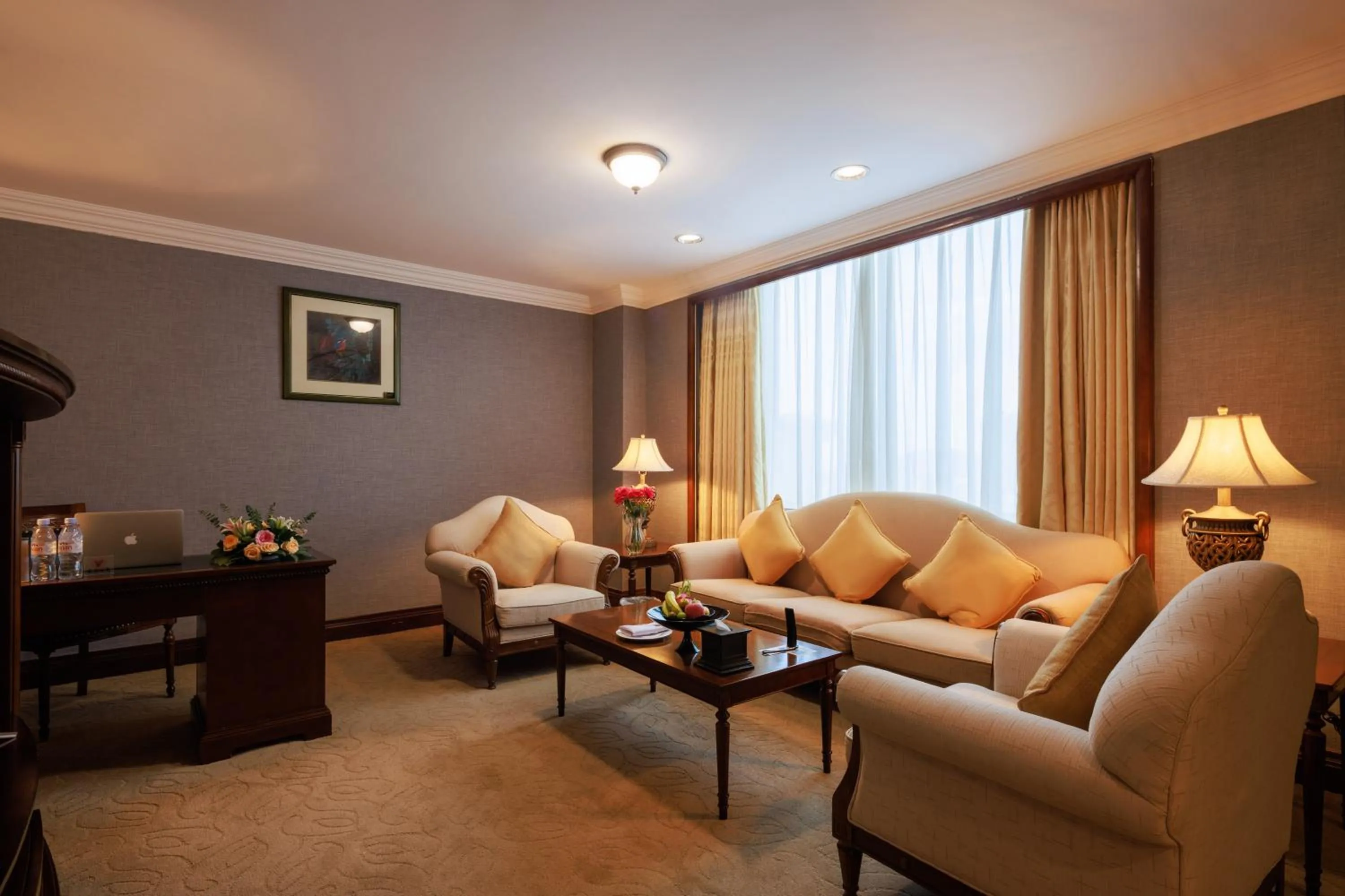 Baroque Noble Suite - single occupancy in Grand Noble Hotel Dongguan