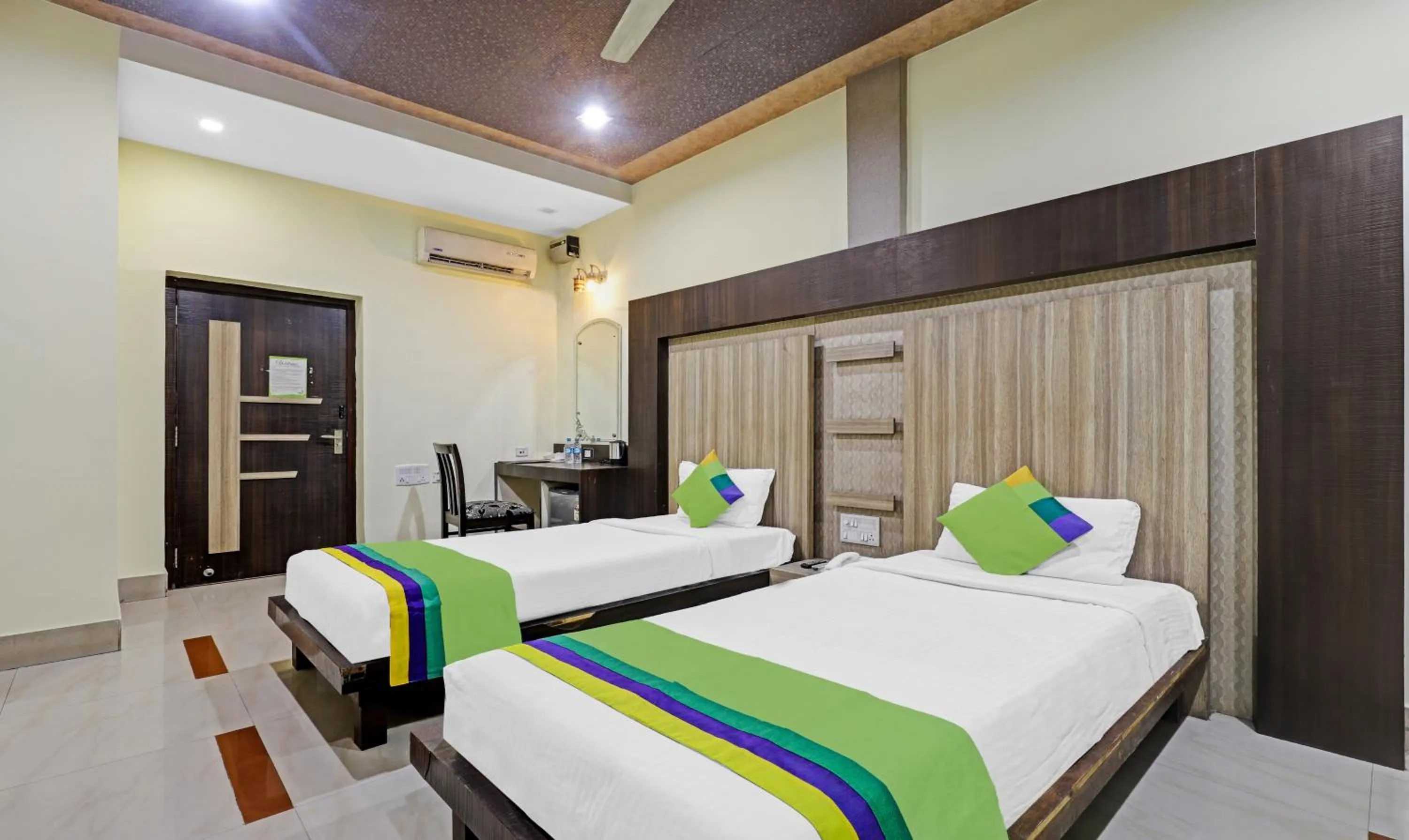 Standard Double Room - single occupancy in Treebo Apollo