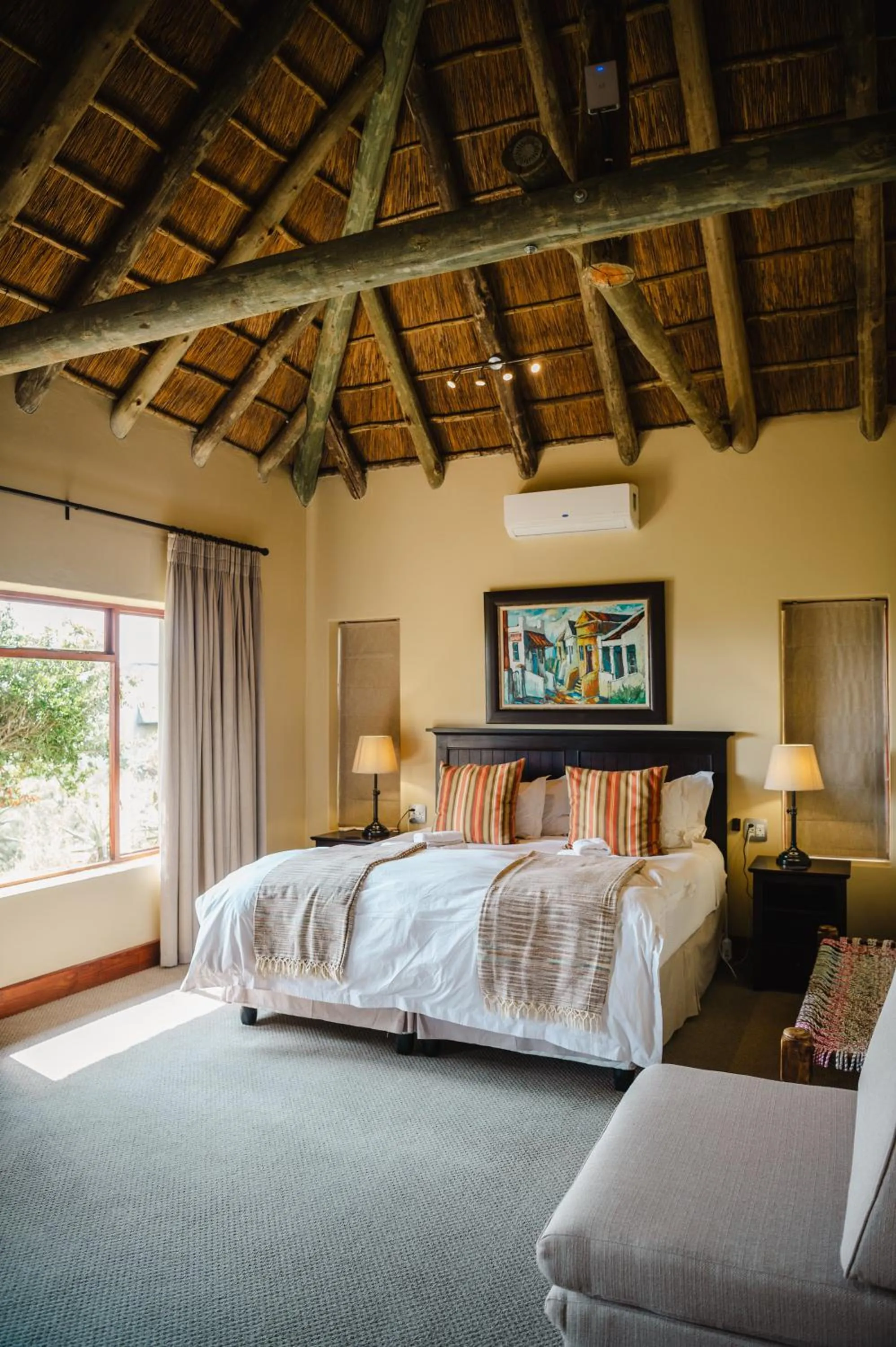 Family Double Room in Hitgeheim Country Lodge