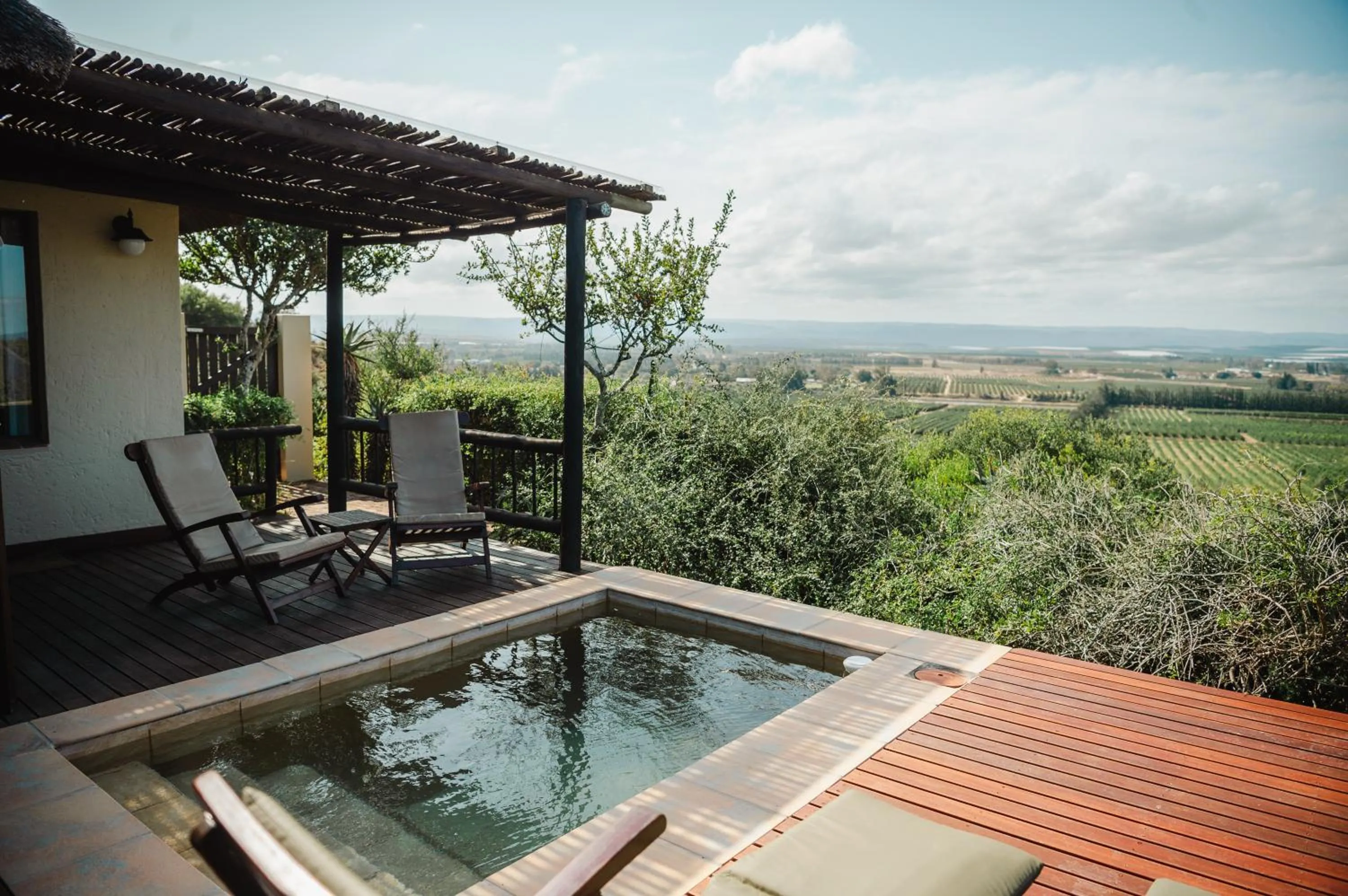 Superior King with Private Pool in Hitgeheim Country Lodge