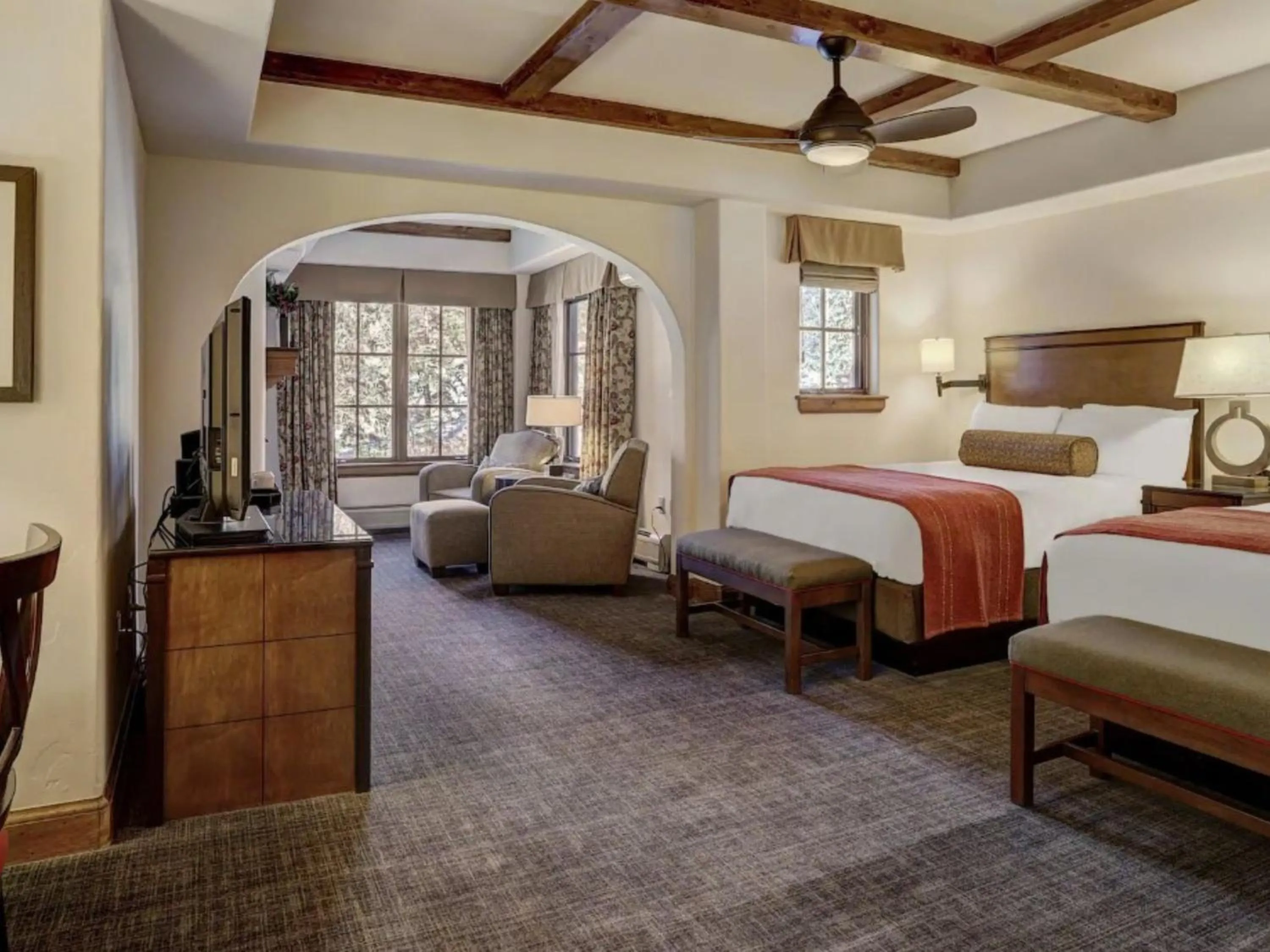 Suite with Two Double Beds in Austria Haus Hotel