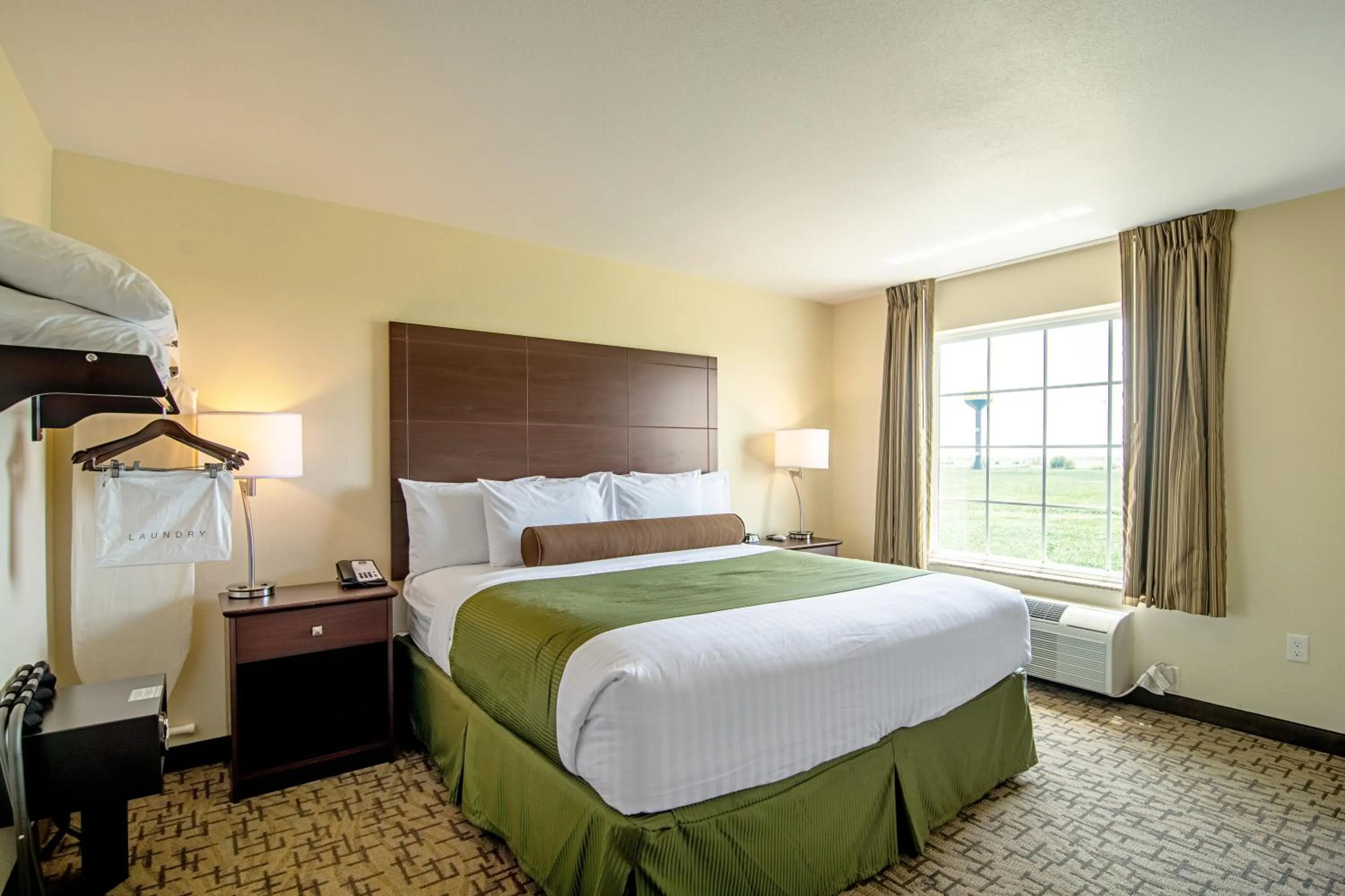 Superior Suite in Cobblestone Hotel & Suites - Paxton