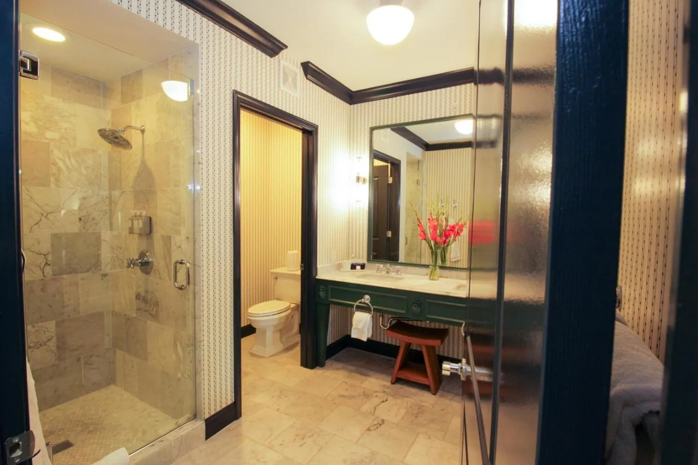 Standard King Room in The Oliver, Oxford