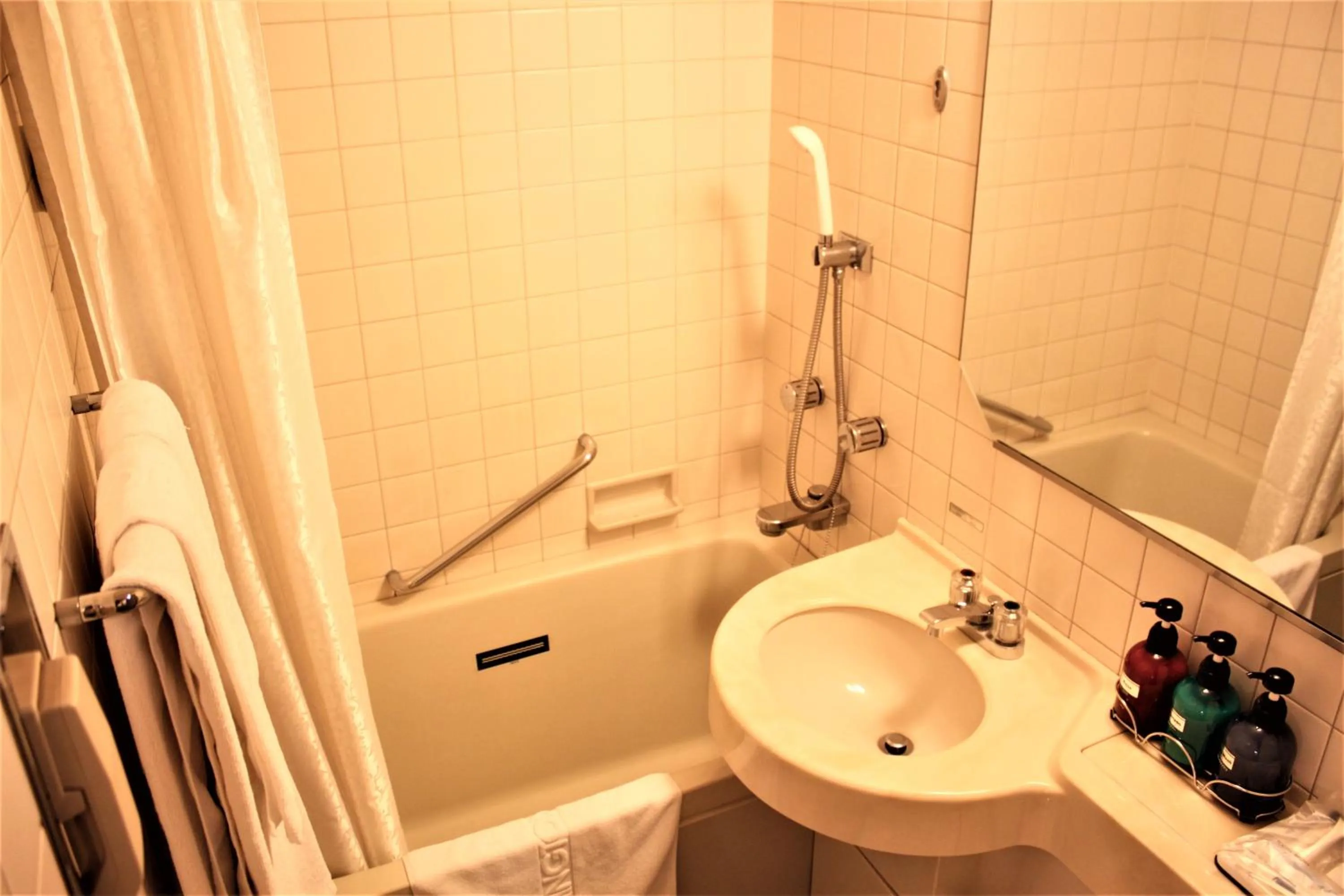 Standard Twin Room - Non-Smoking in Yamagata Nanokamachi Washington Hotel