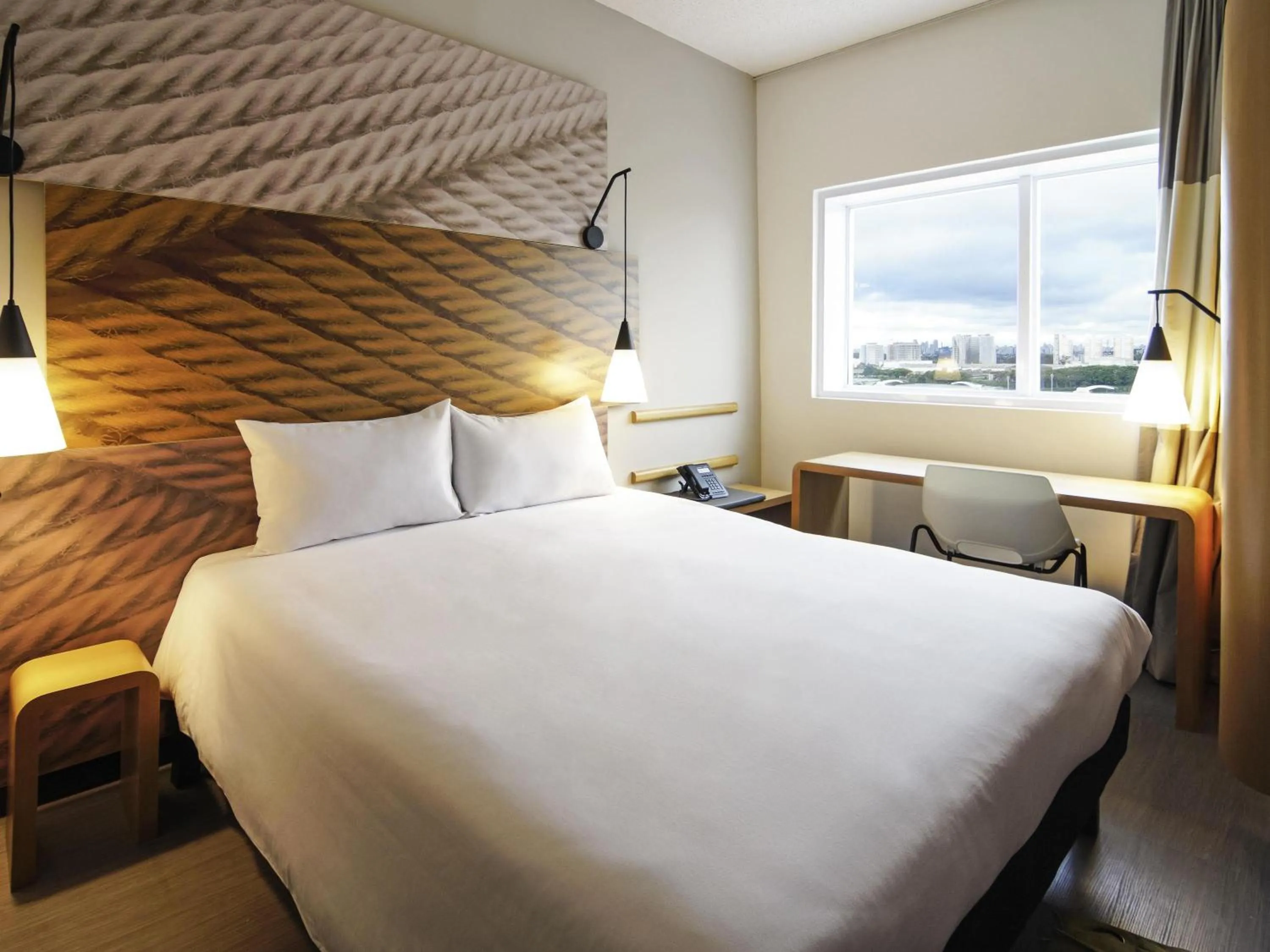 Standard Double Room in ibis Osasco