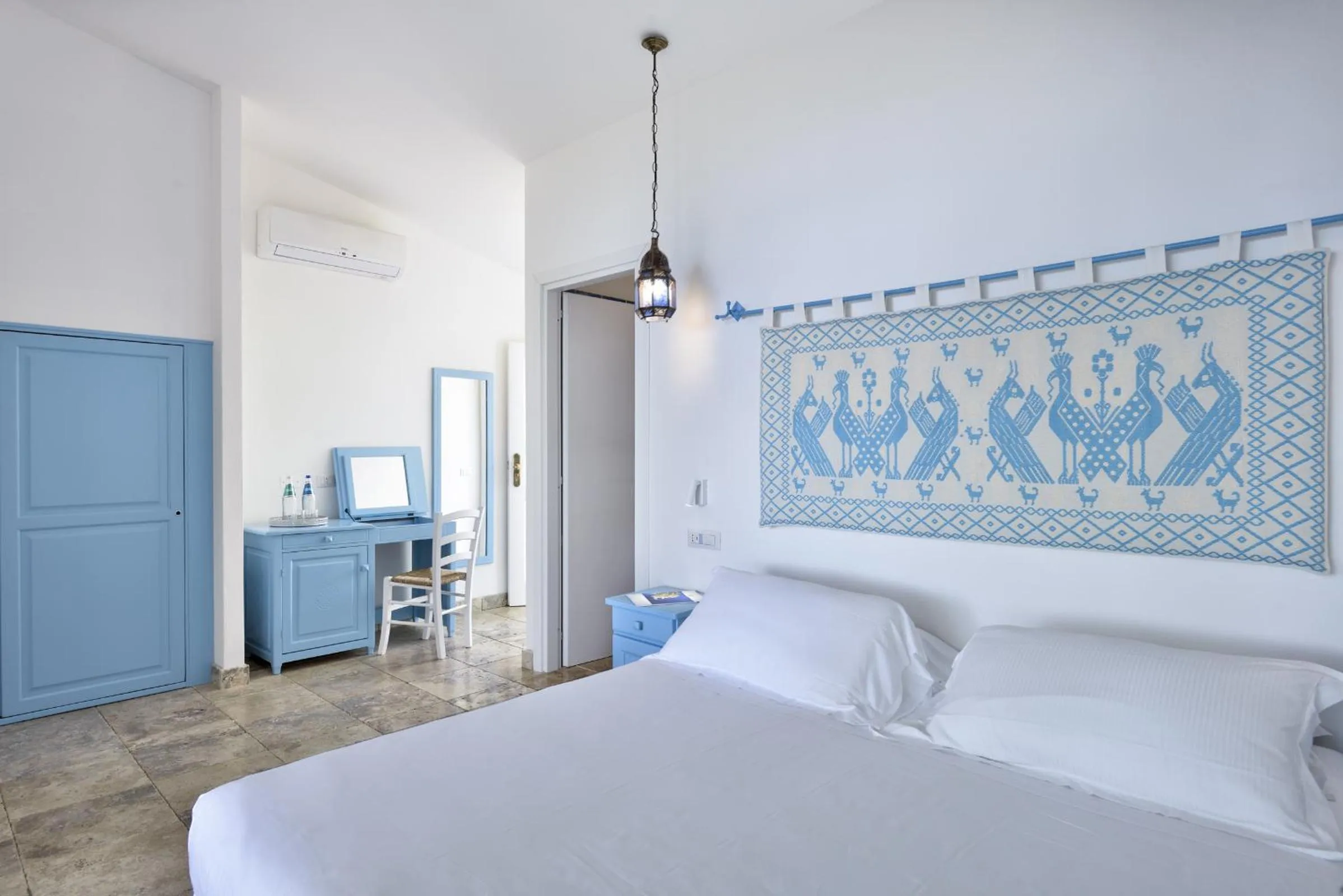 Classic Family Room (2 Adults + 1 child) in Arbatax Park Resort - Telis