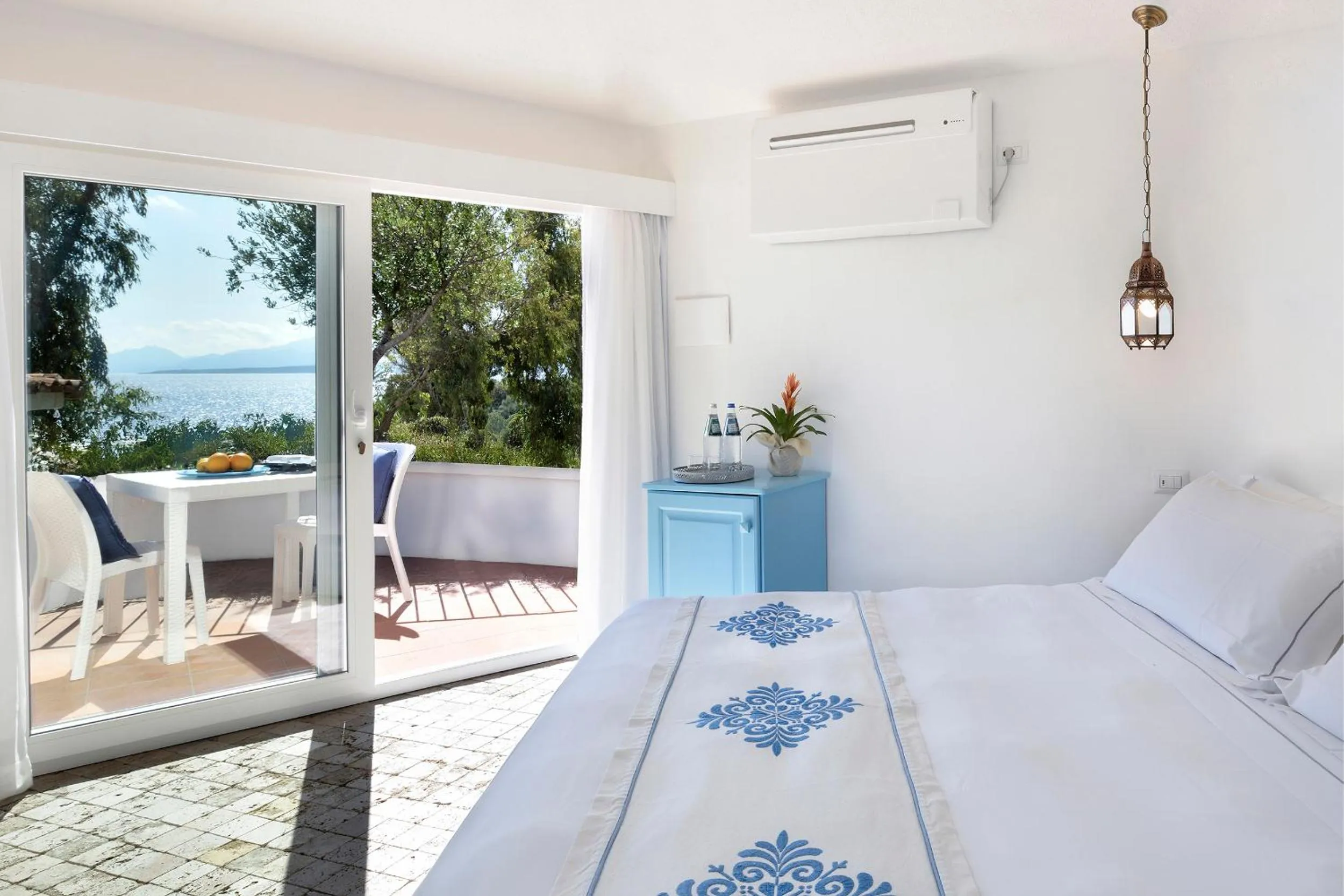 Deluxe Double Room with Terrace in Arbatax Park Resort - Telis