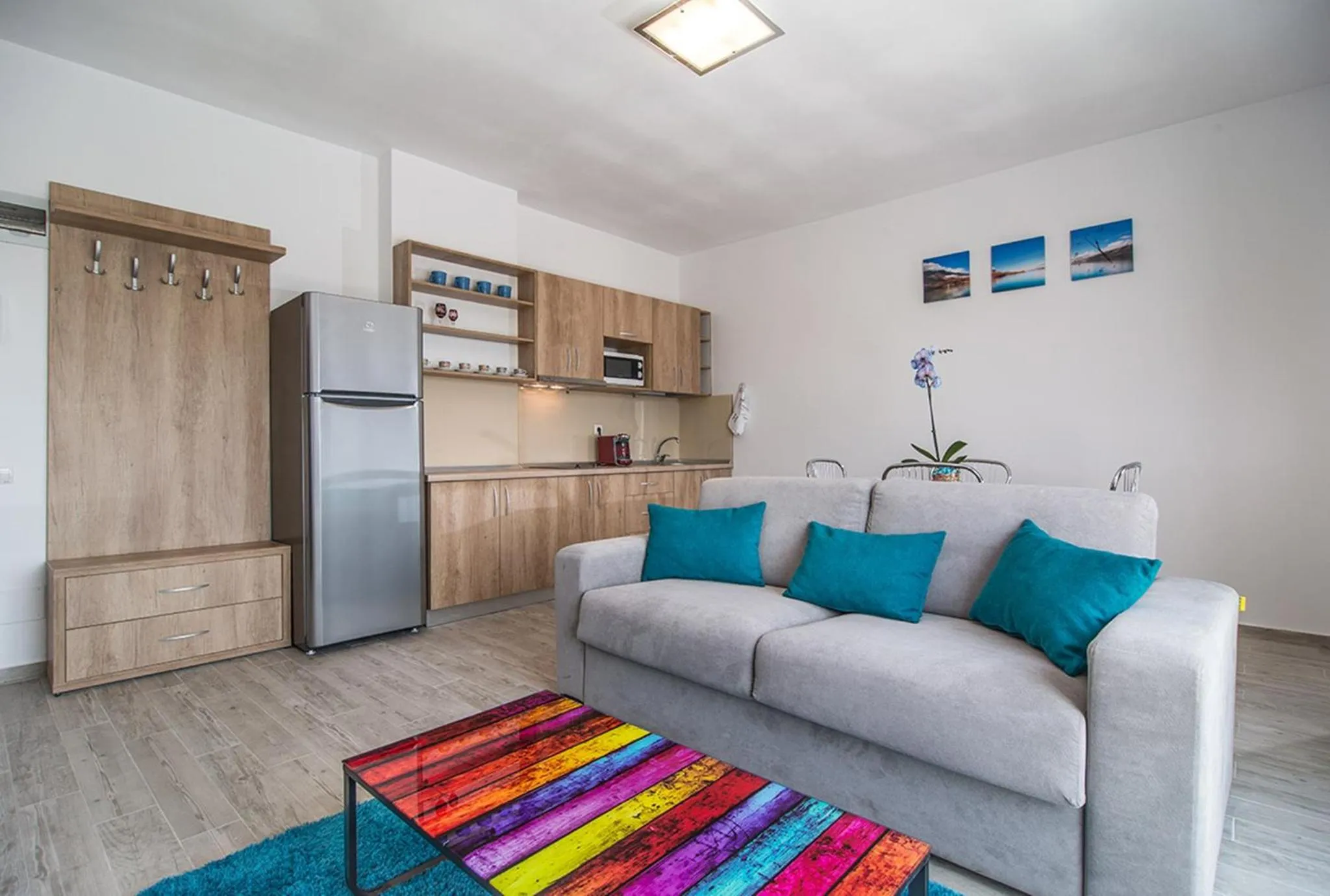 Apartment with Lake View in Residence iL Lago