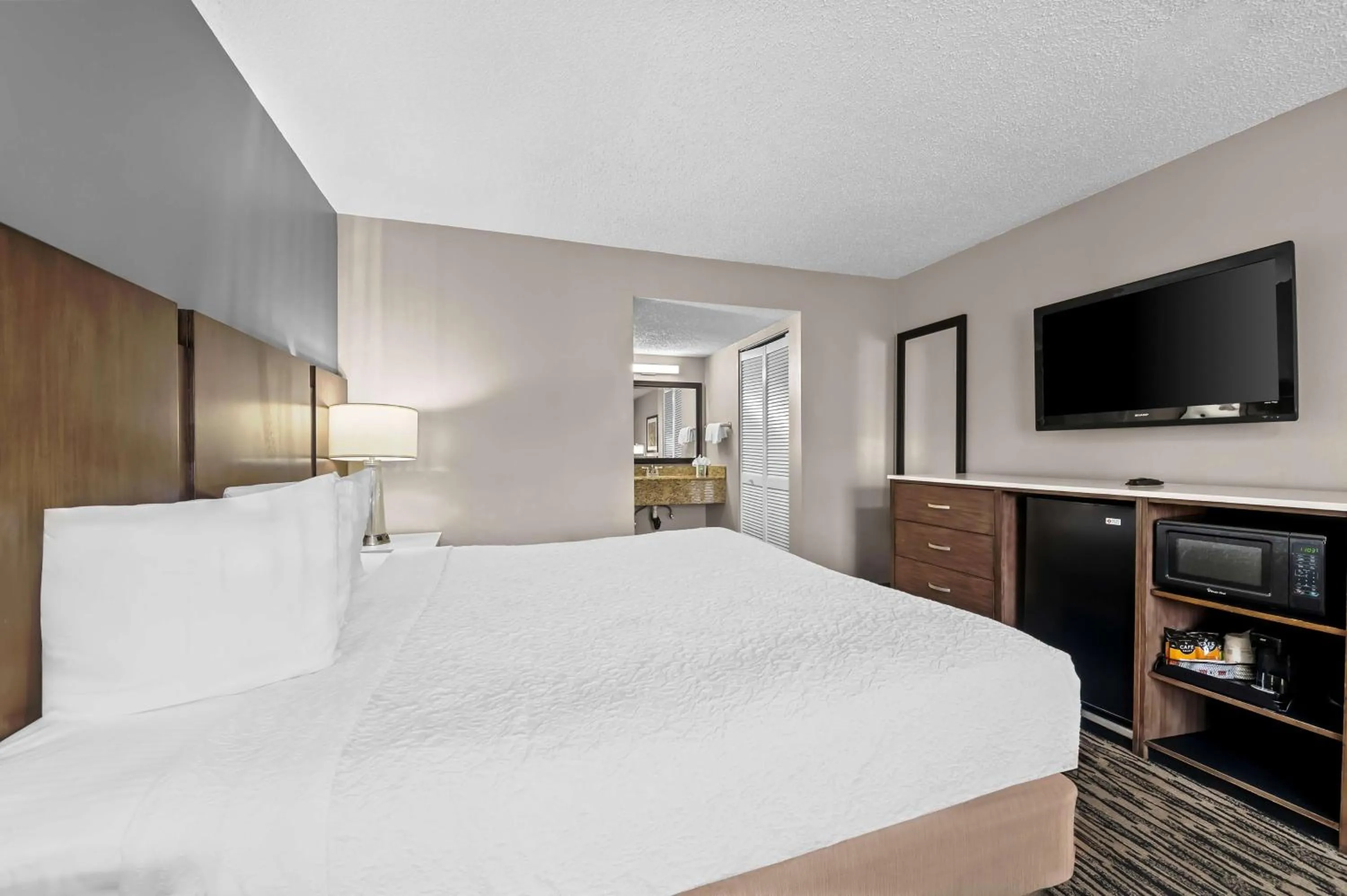 King Room - Smoking  in Best Western Los Alamitos Inn & Suites