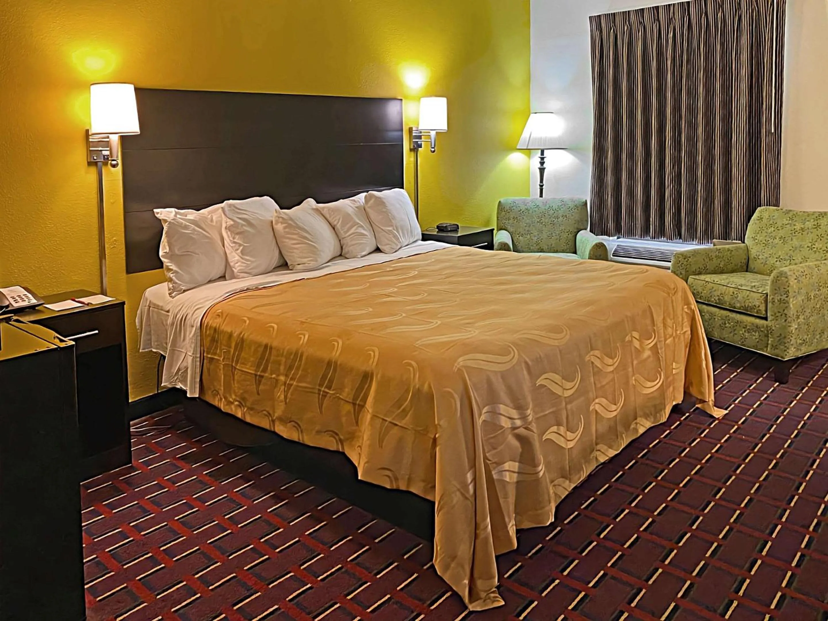 King Room - Accessible/Non Smoking in Quality Inn Henderson I-85
