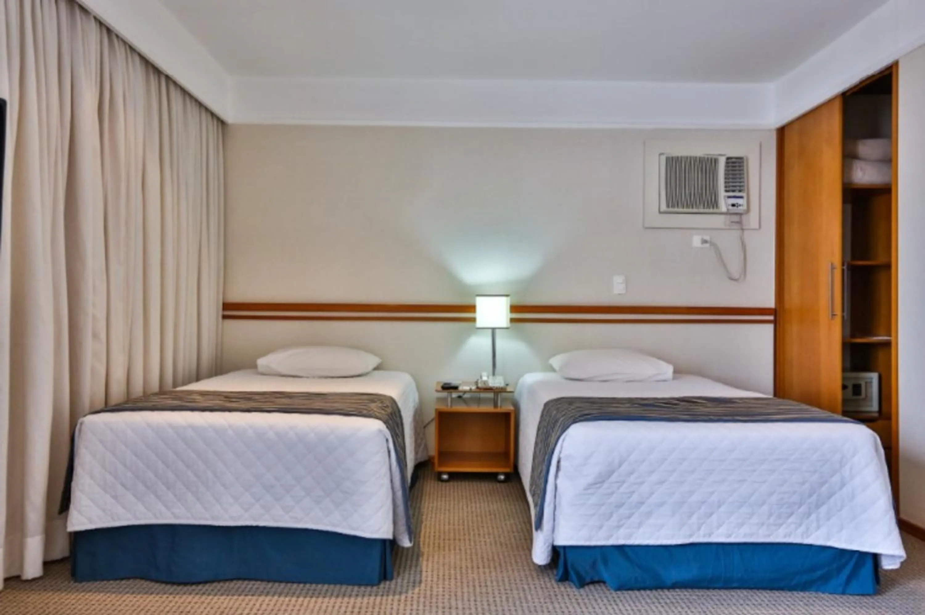 Superior Suite - single occupancy in eSuites Sorocaba by Atlantica