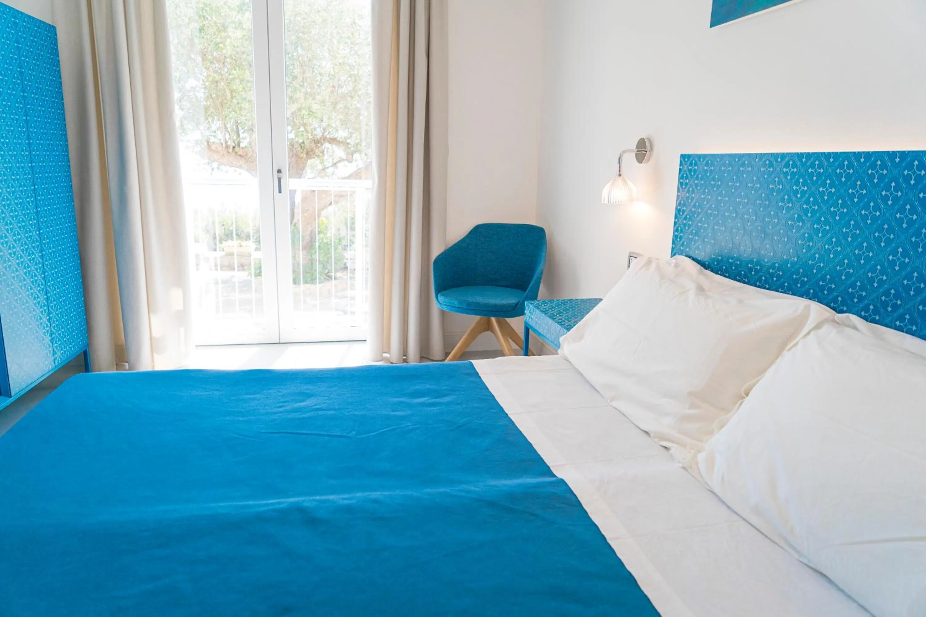 Triple Room with Sea View in Hotel Orsa Maggiore