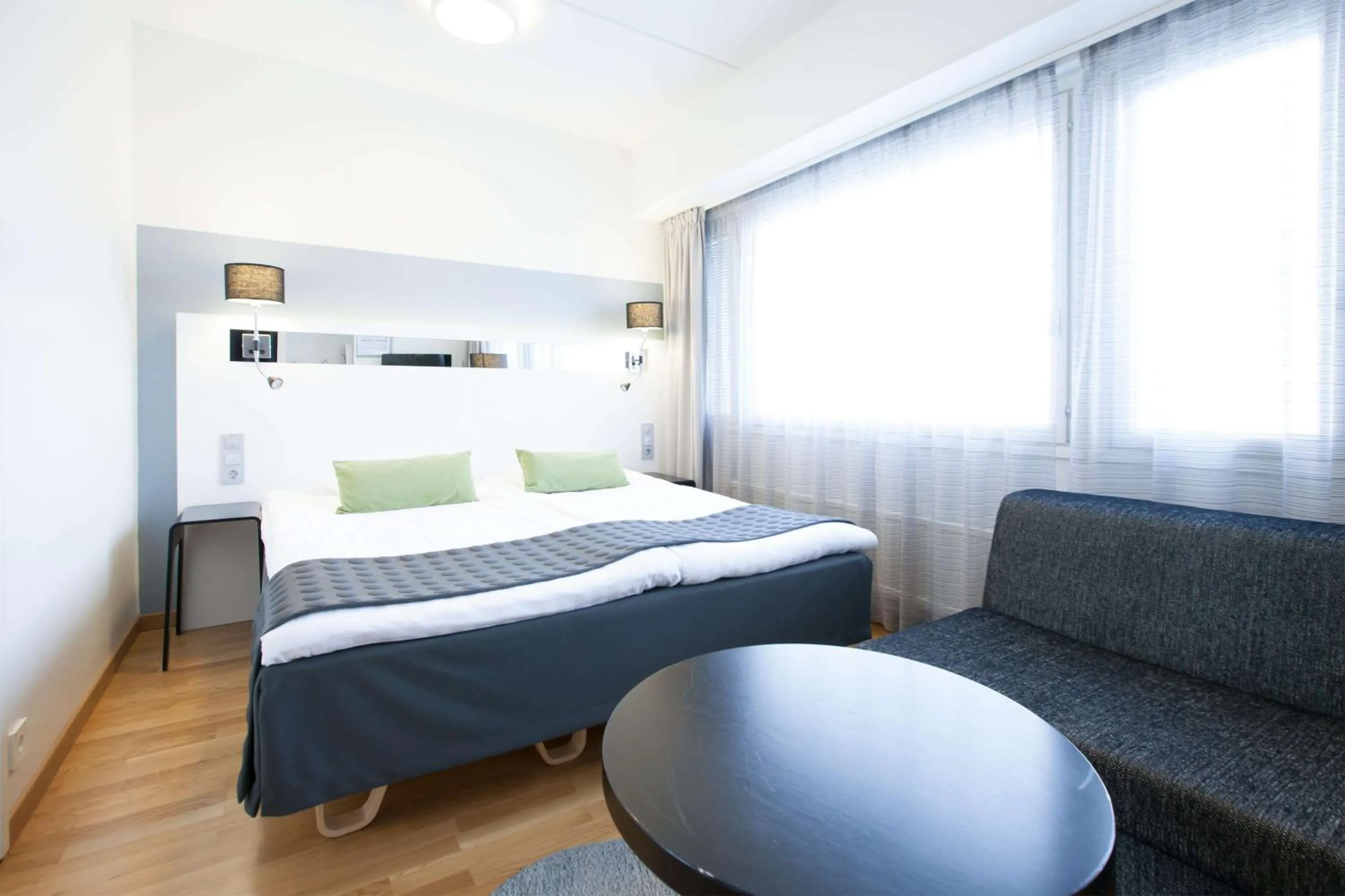 Standard King Room in Scandic Pori
