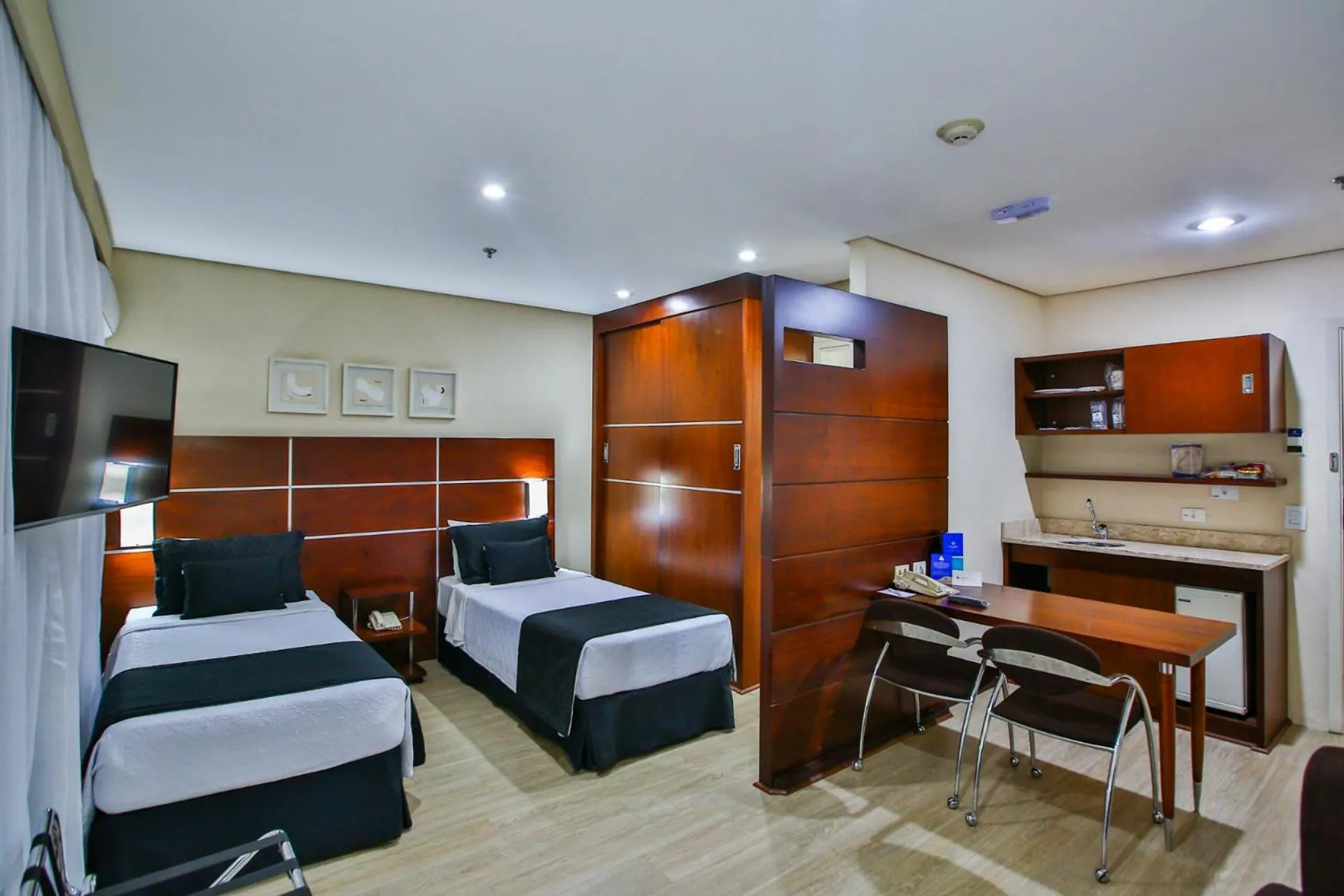 Standard Twin Room - single occupancy in Transamerica Executive Chácara Santo Antônio
