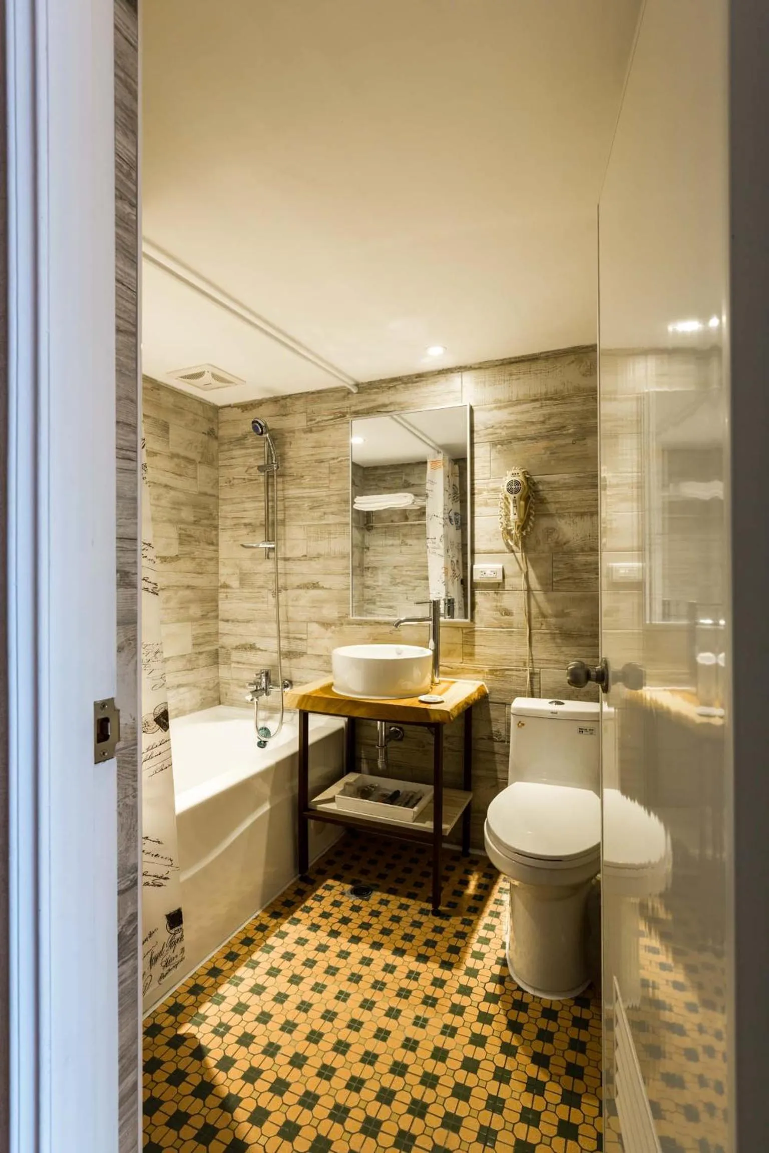 Economy Double Room in Artch Inn