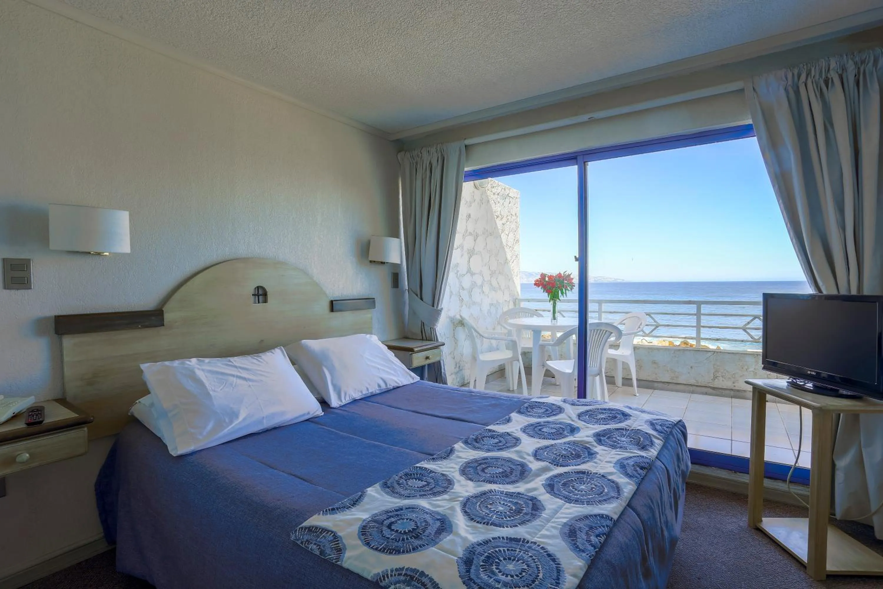 Two-Bedroom Apartment with Sea View in MR Mar Suites (ex Neruda Mar Suites)