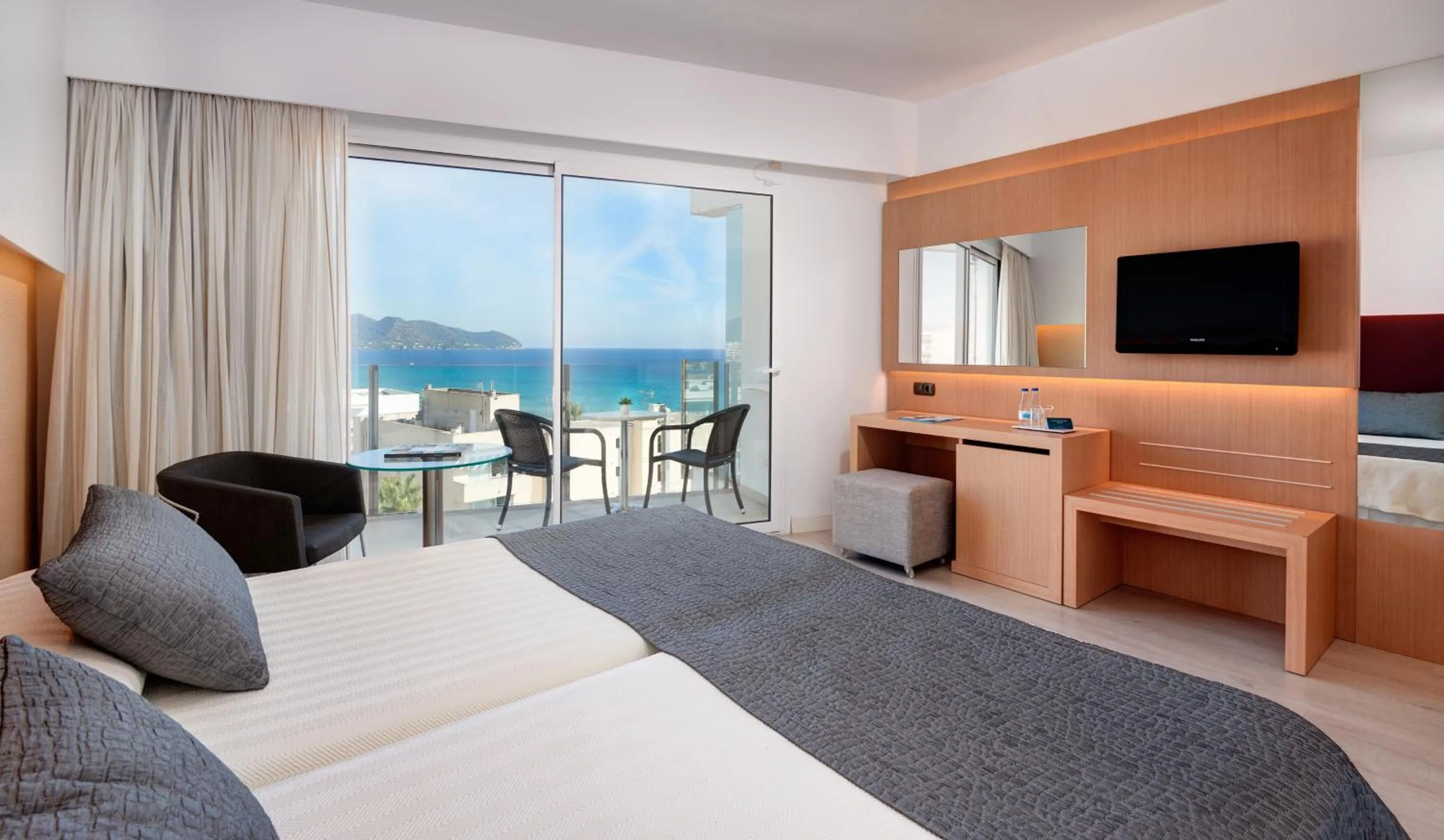 Double Lateral Sea View in CM Playa del Moro