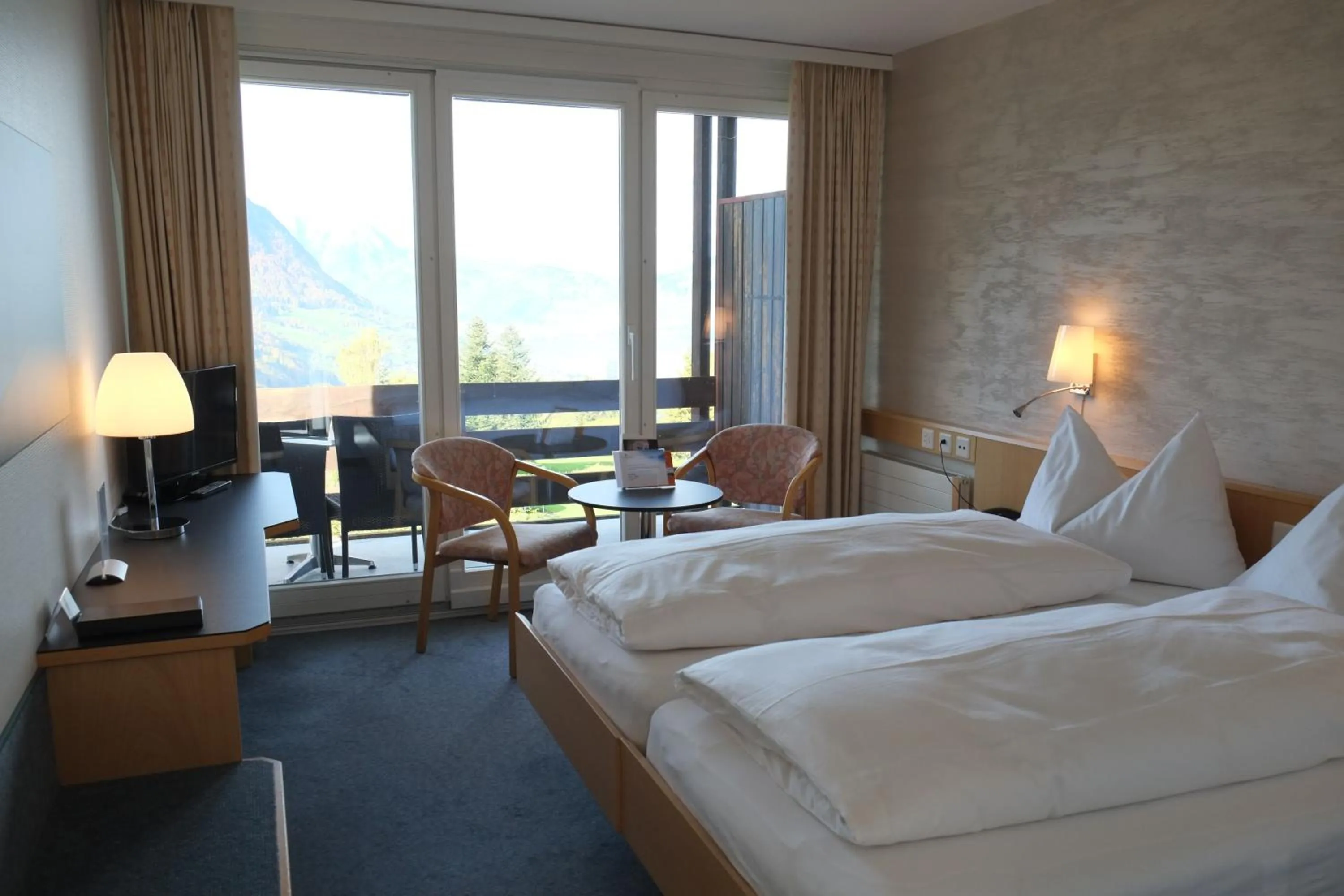 Superior Twin Room in Seeblick Höhenhotel