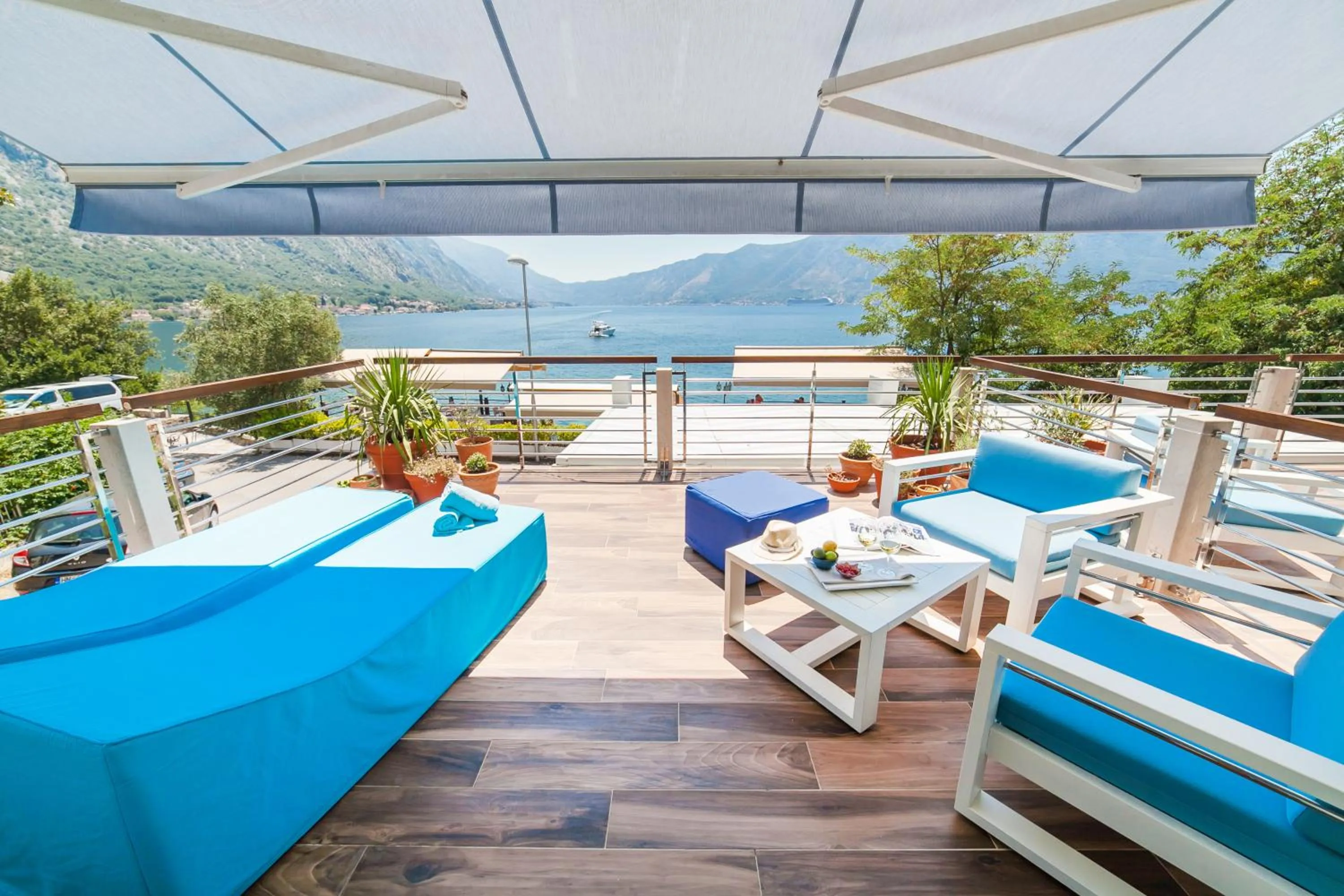 Two-Bedroom Suite with Sea View in Hotel Casa del Mare - Amfora