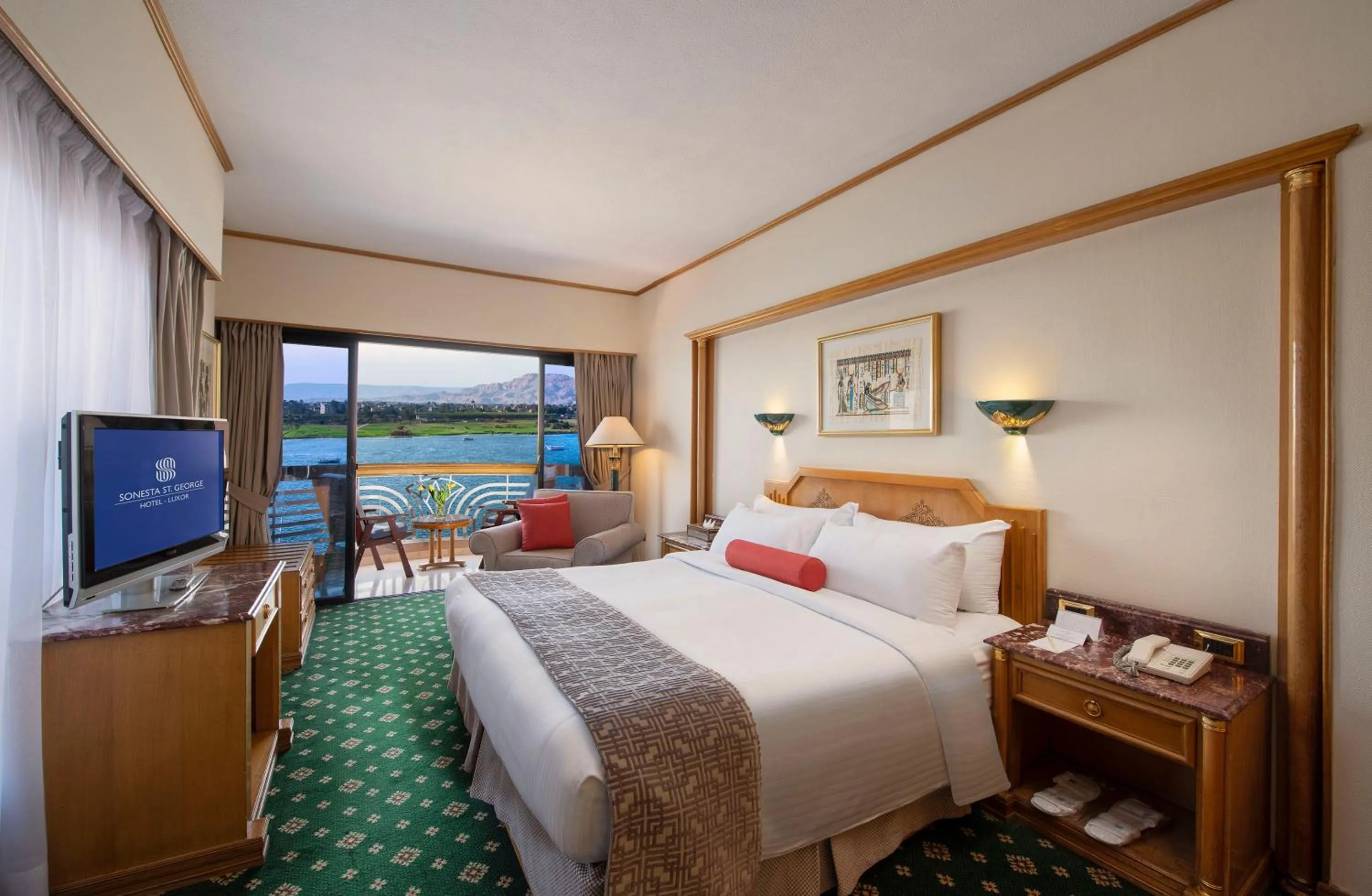 Junior Suite Front Nile View in Sonesta St. George Hotel - Convention Center