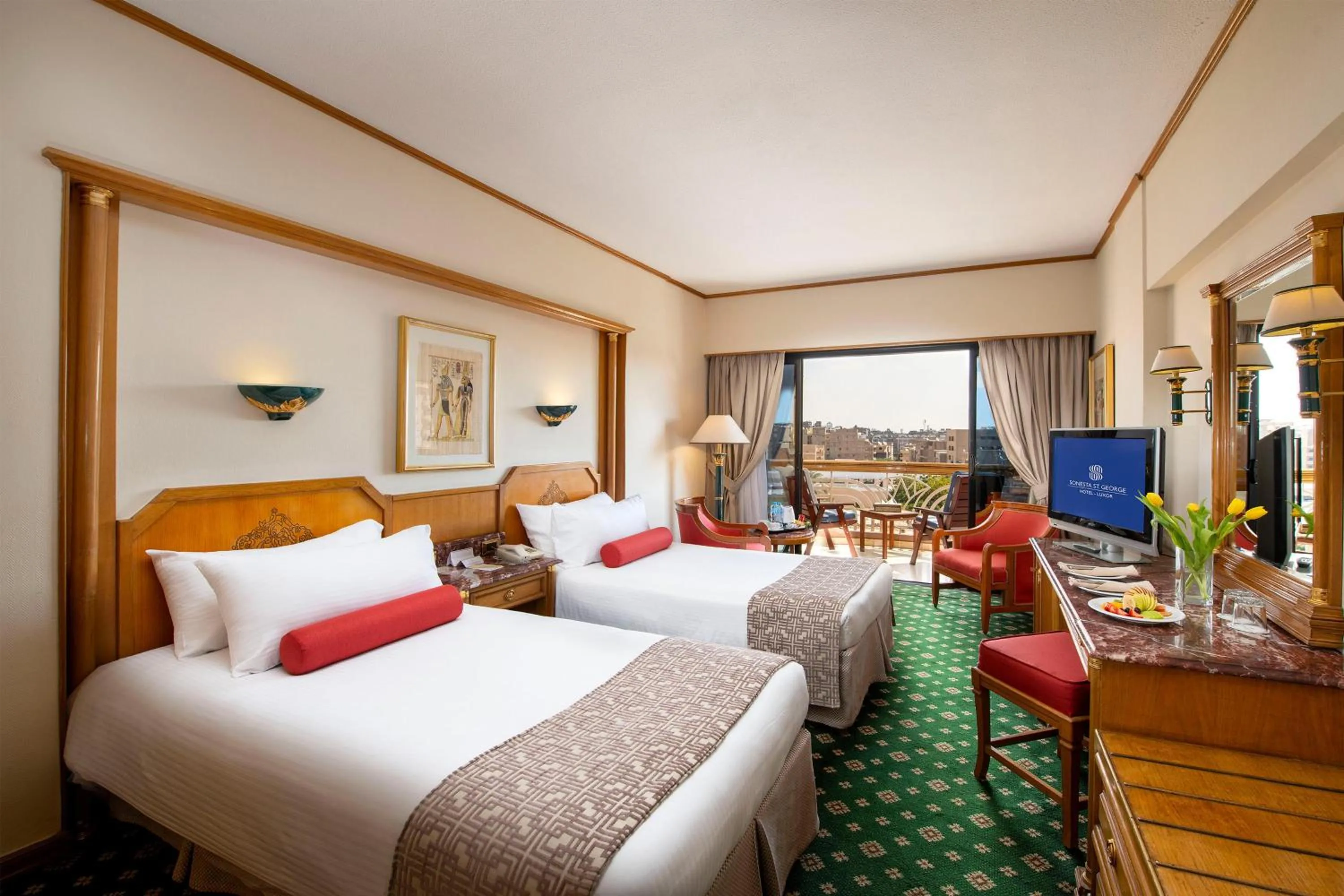 Standard City View Room in Sonesta St. George Hotel - Convention Center