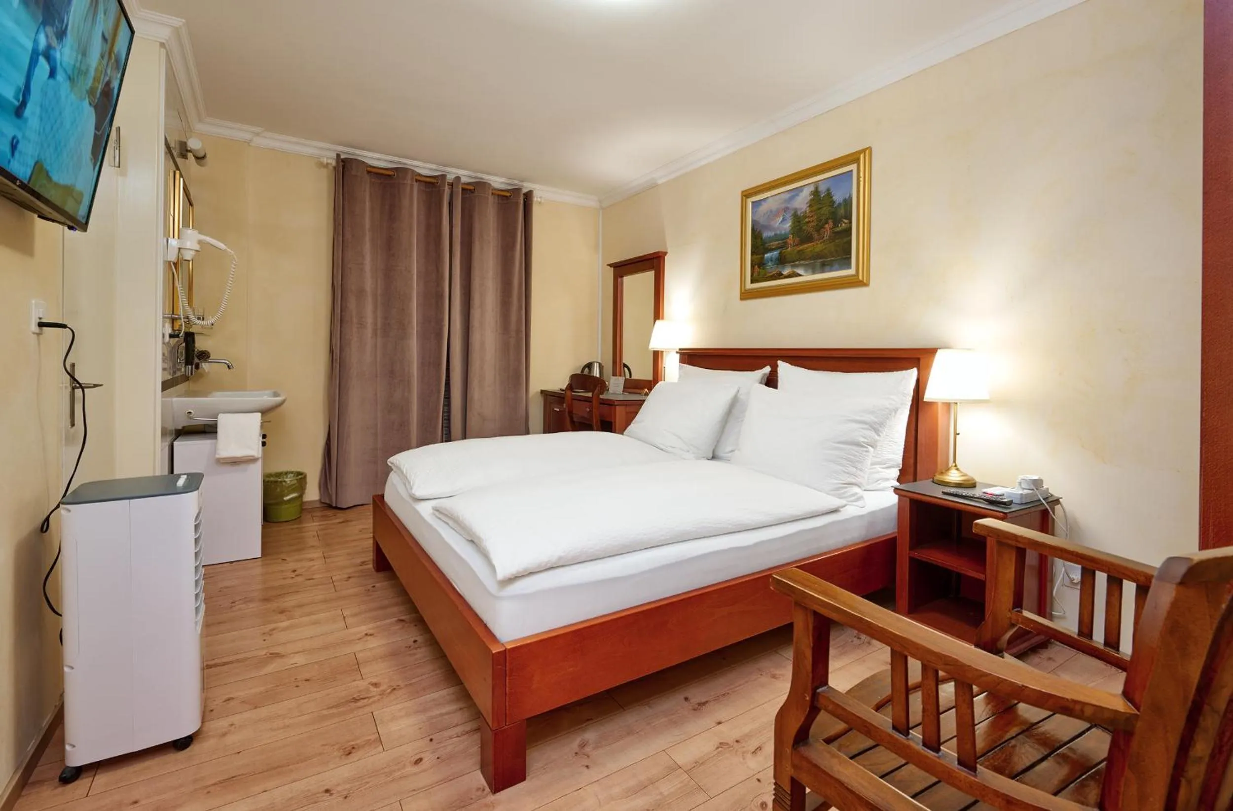 Standard Double Room in Esos Hotel Quelle