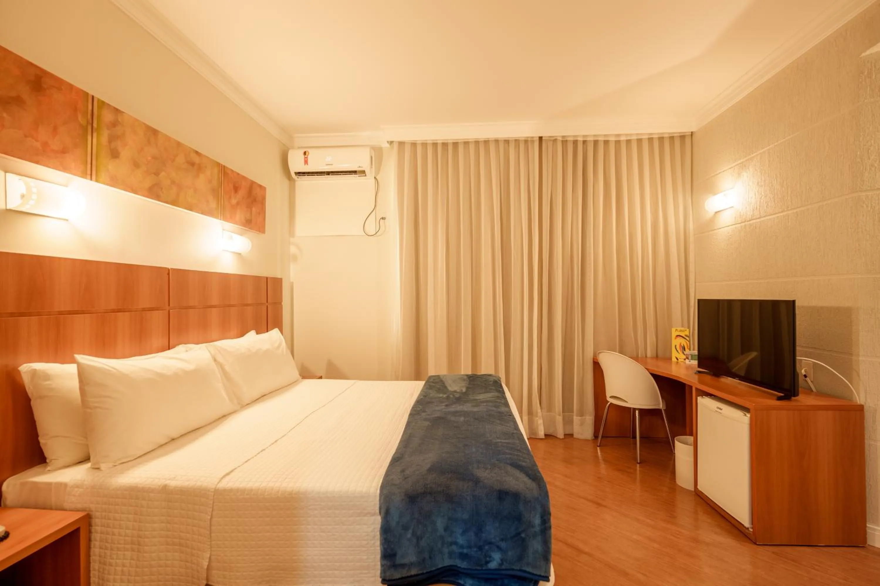 Superior Plus - single occupancy in Central Park Hotel by Bourbon