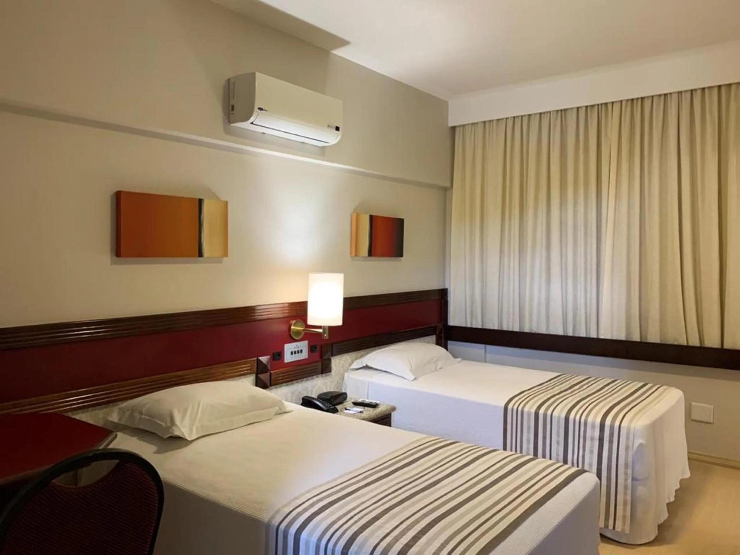 Superior Twin Room - single occupancy in Bourbon Londrina Hotel