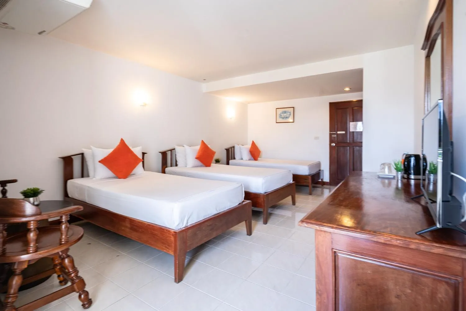 Triple Room with City View in JP Villa Pattaya