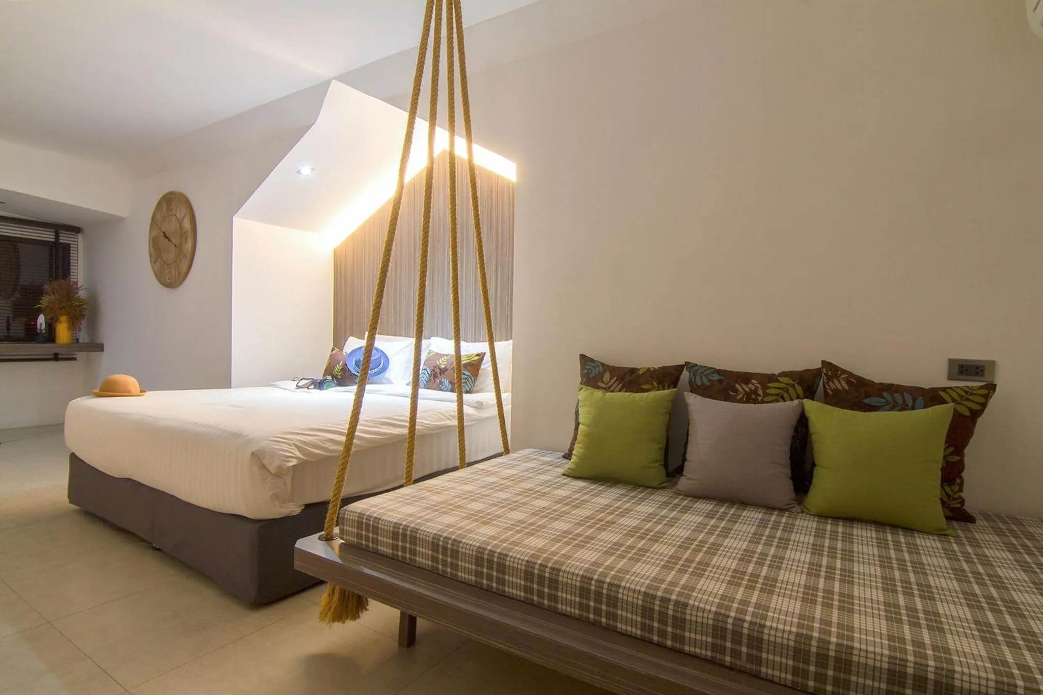 Queen Room with Garden View in Bossotel Chiang Mai