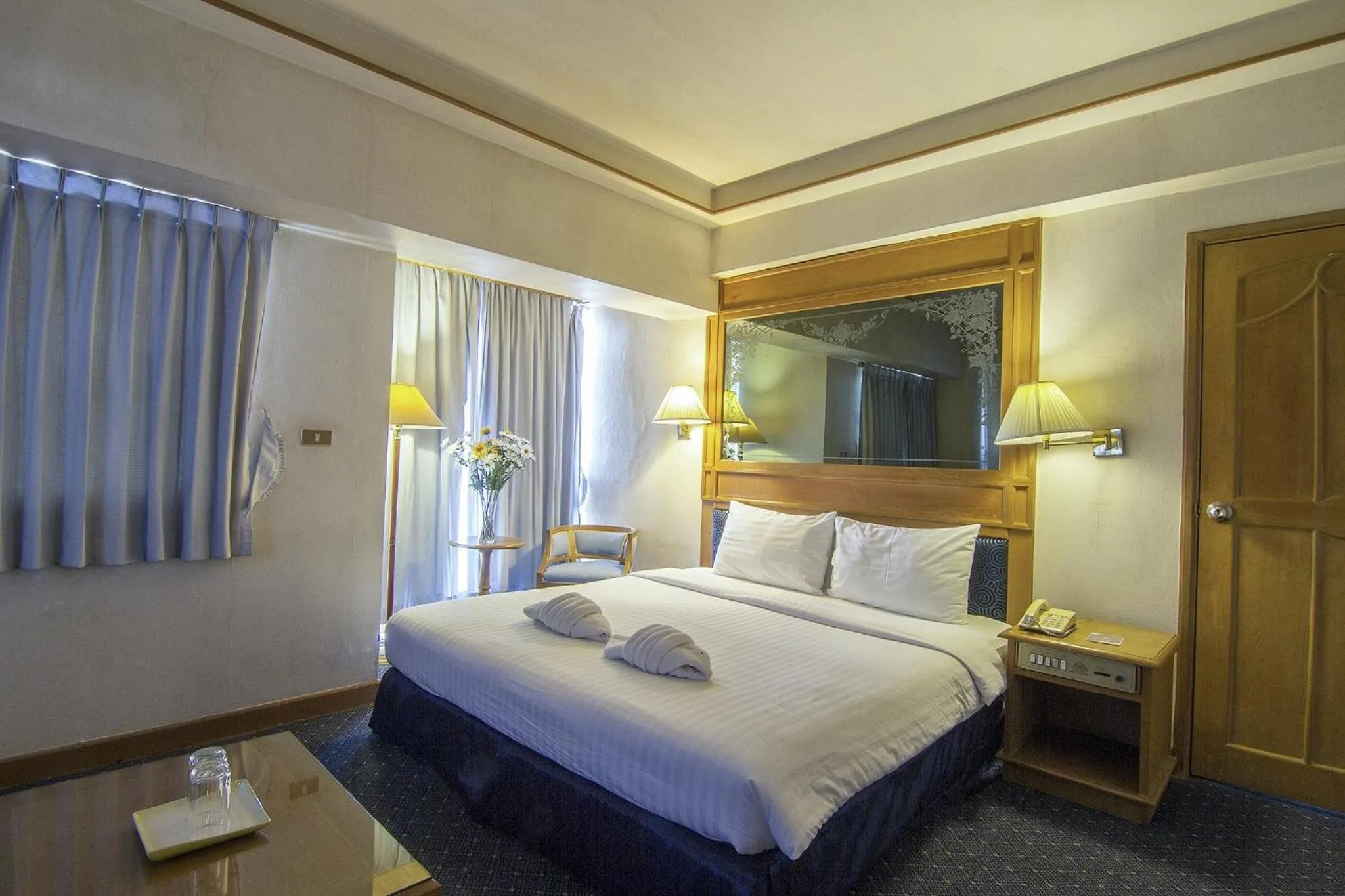 Deluxe Classic Room in Bossotel Chiang Mai