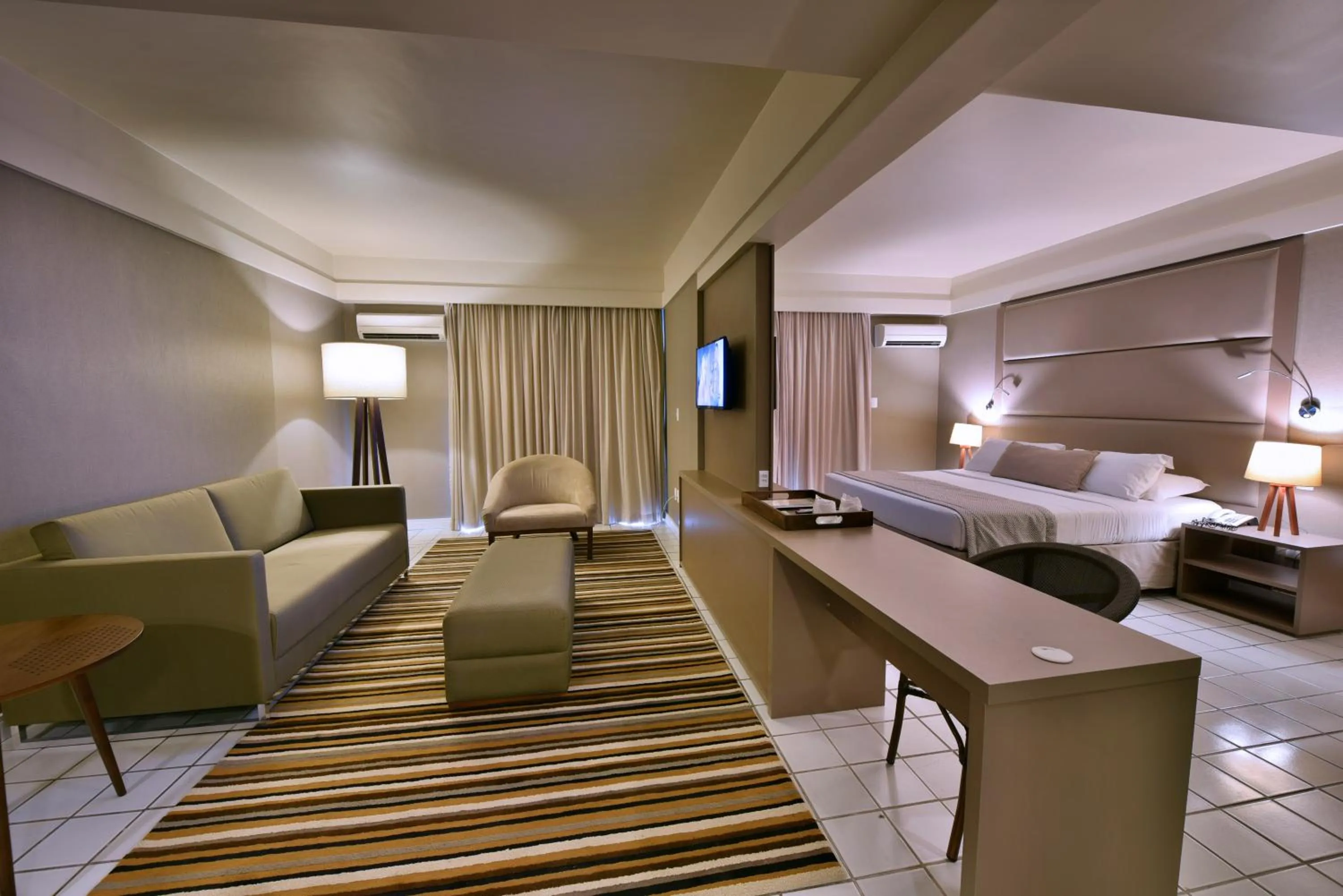 Premium Suite (2 Adults) in Hardman Praia Hotel
