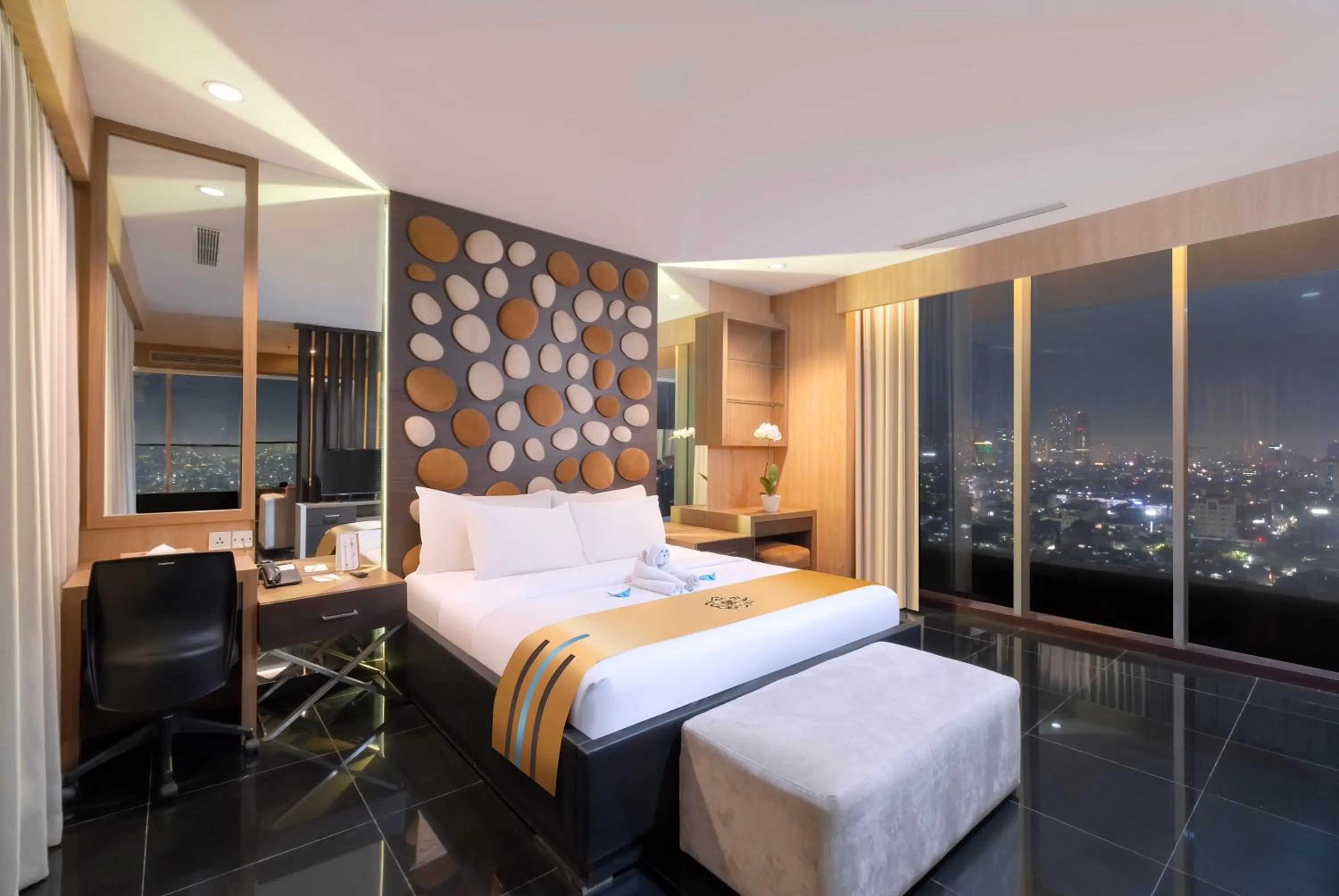 The Residence Suite in Merlynn Park Hotel