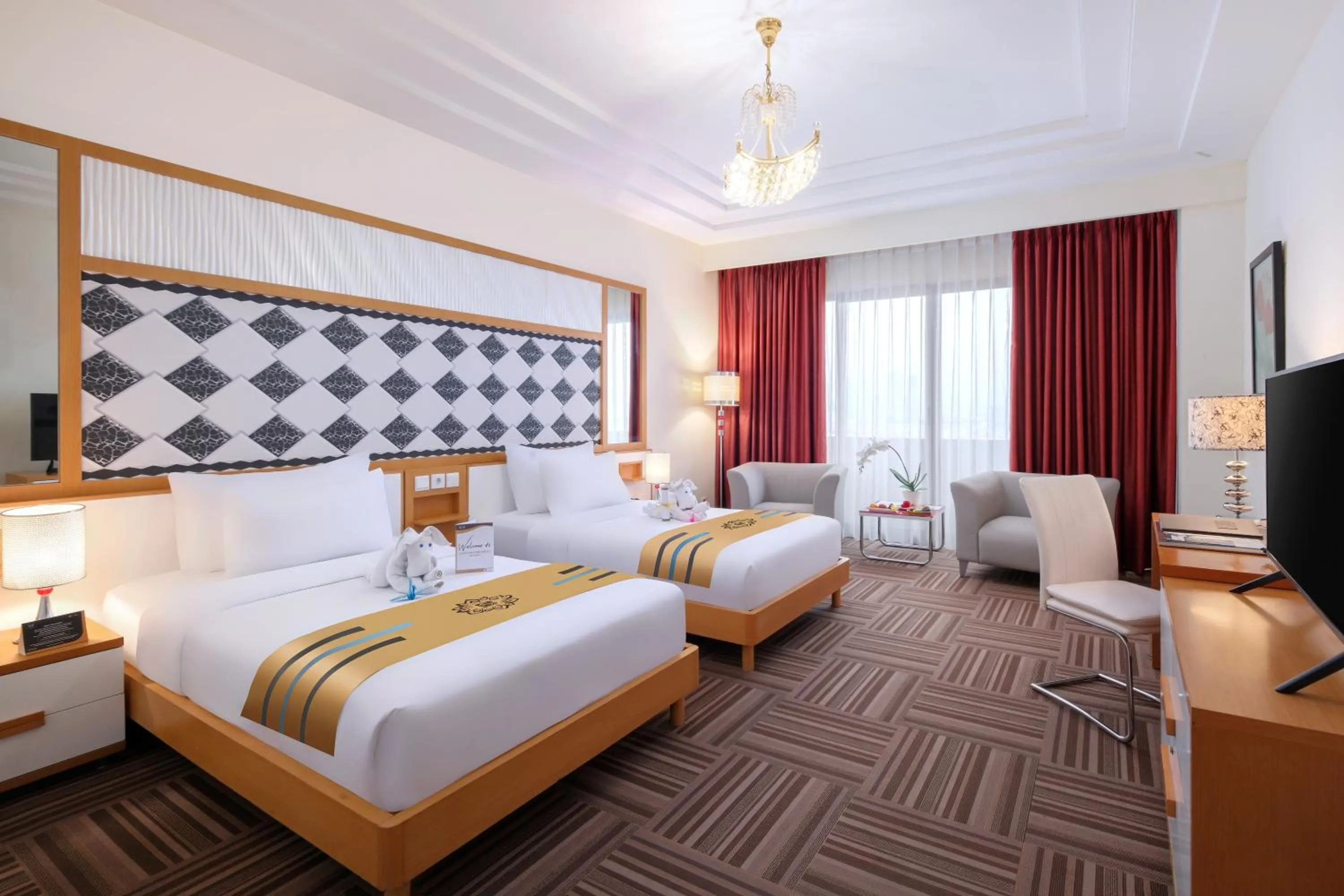 Executive Twin Room in Merlynn Park Hotel