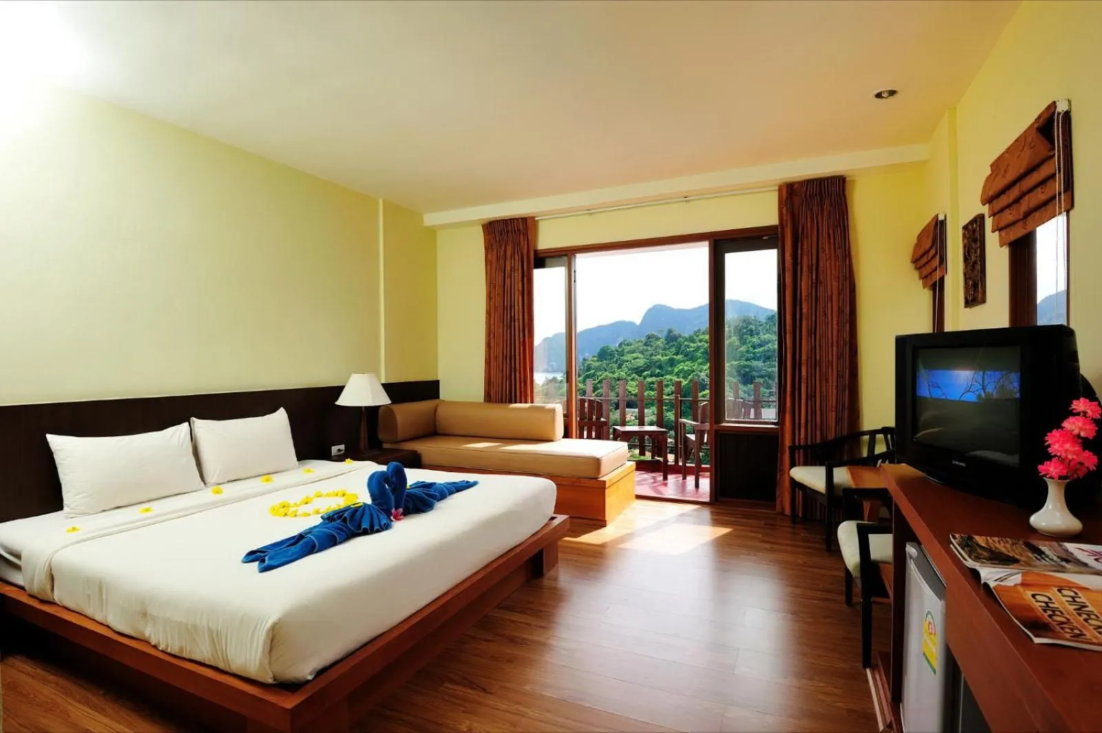 Deluxe Double or Twin Room with Sea View in Phi Phi Arboreal Resort