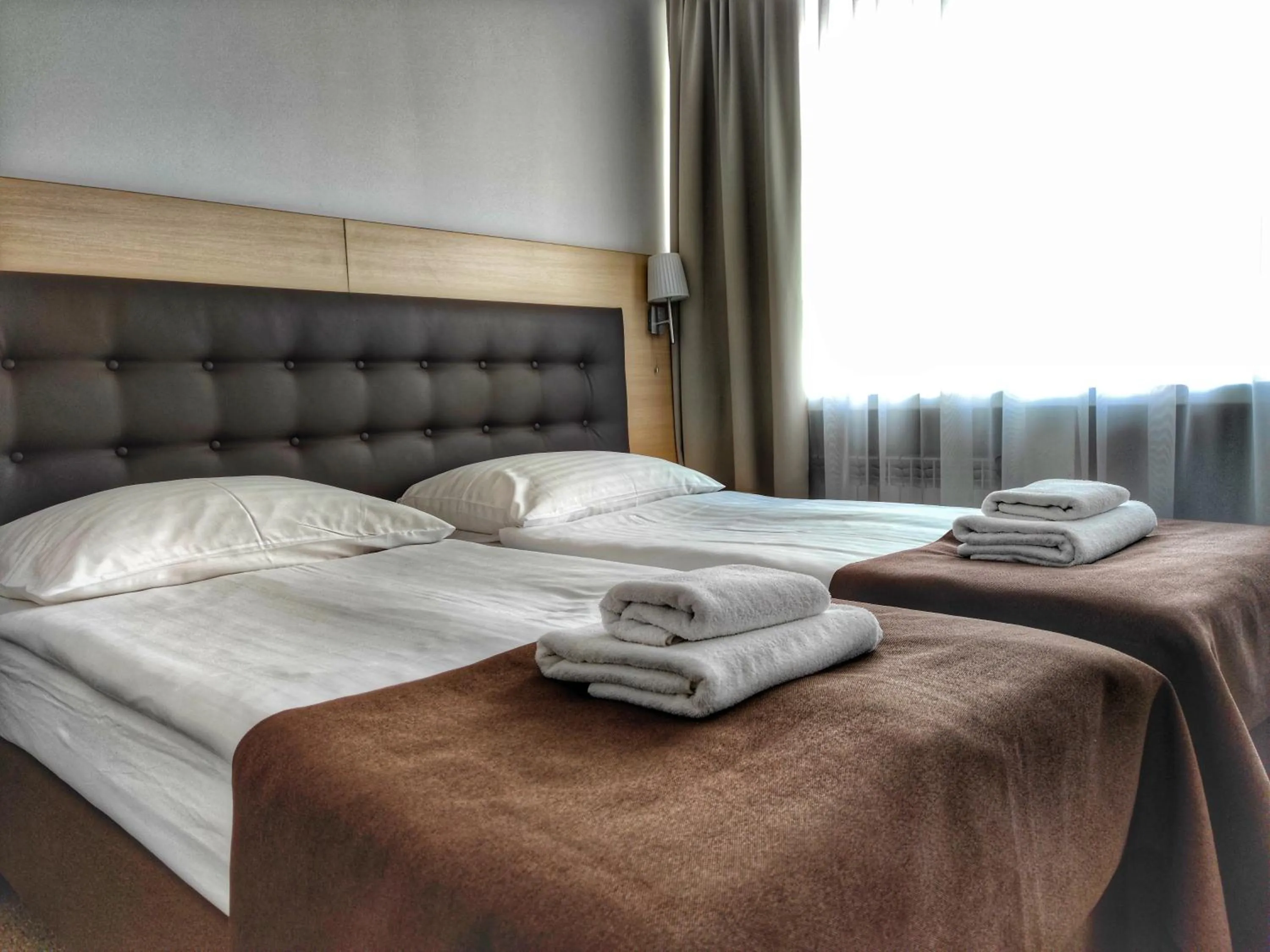 Twin Room in Hotel Logos