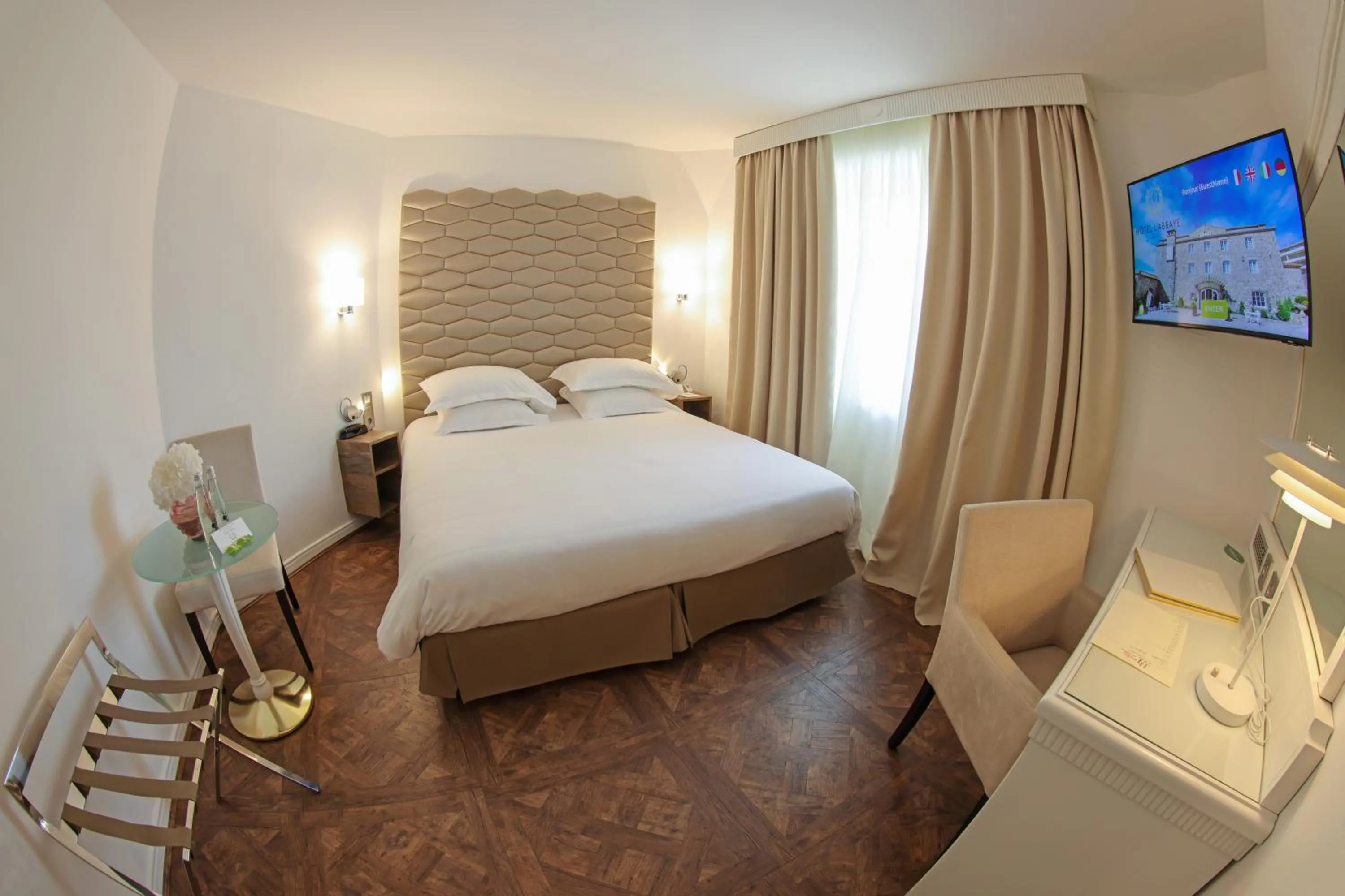 Superior Room in Hôtel L'Abbaye