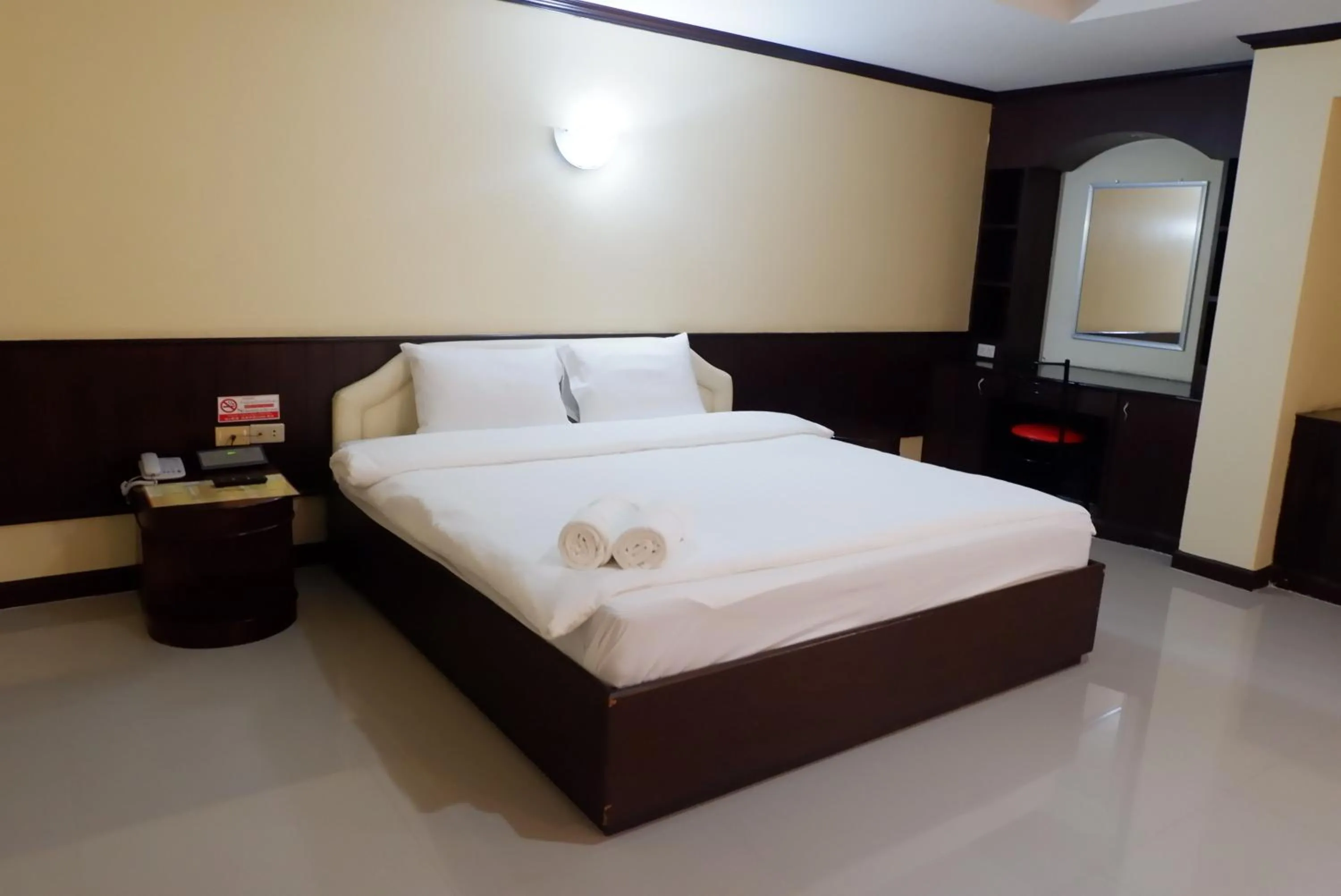 Suite in Auychai Grand Hotel