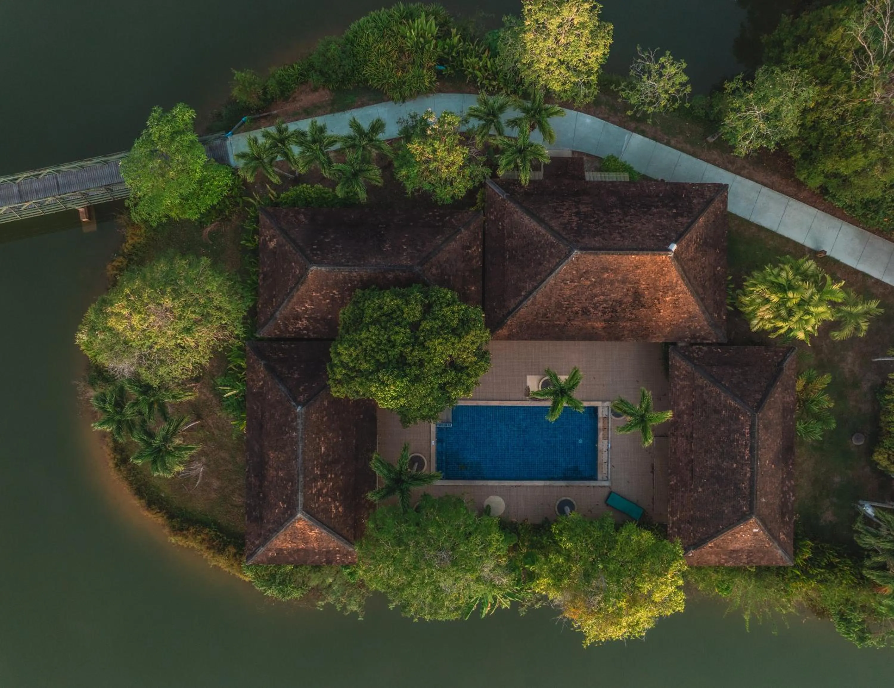 Three-Bedroom Villa with Private Pool in Bor Saen Pool Villa