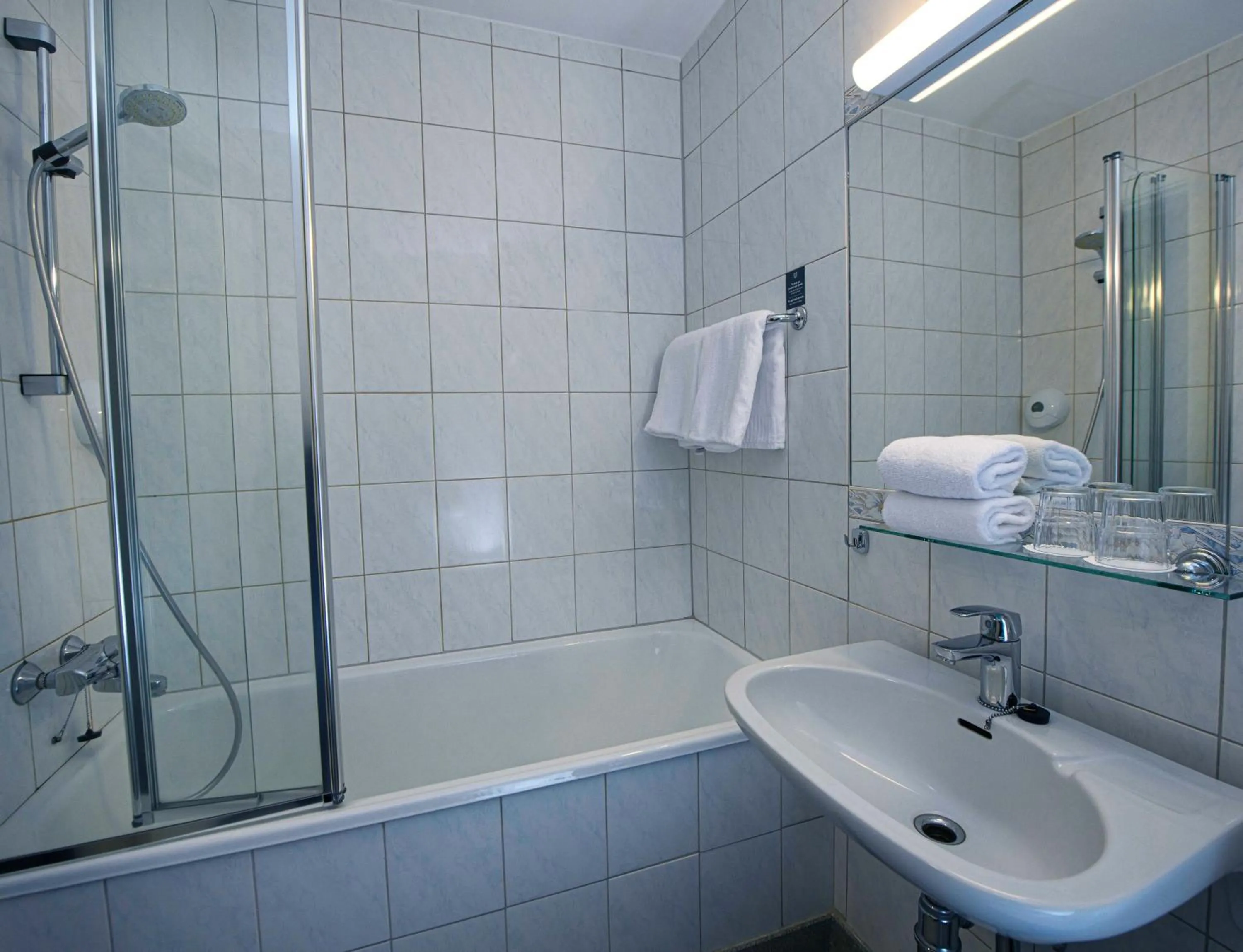 Double Room with Fjord View in Brakanes Hotel