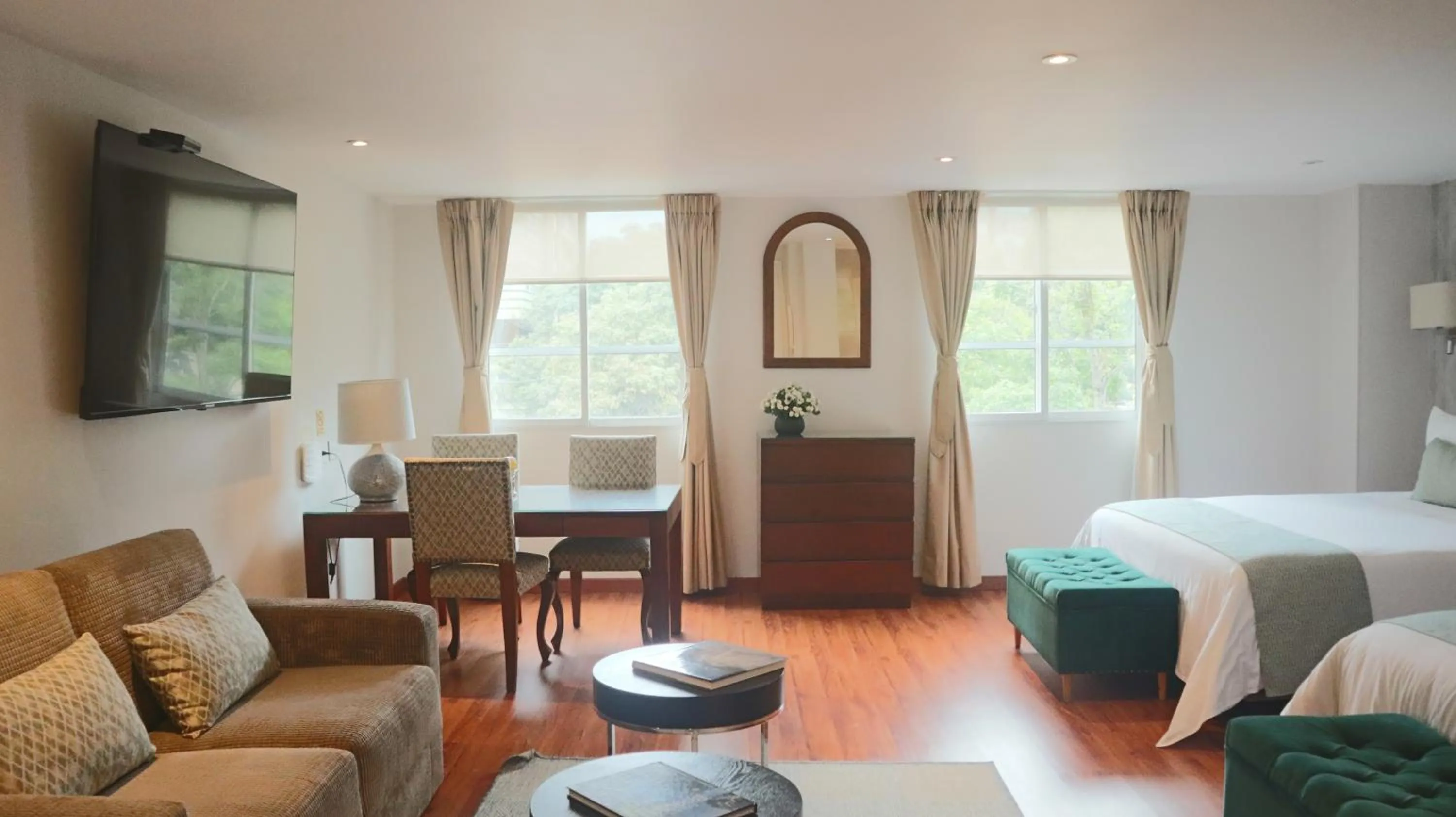 Standard Twin Room in Hotel Portón de la Cabrera