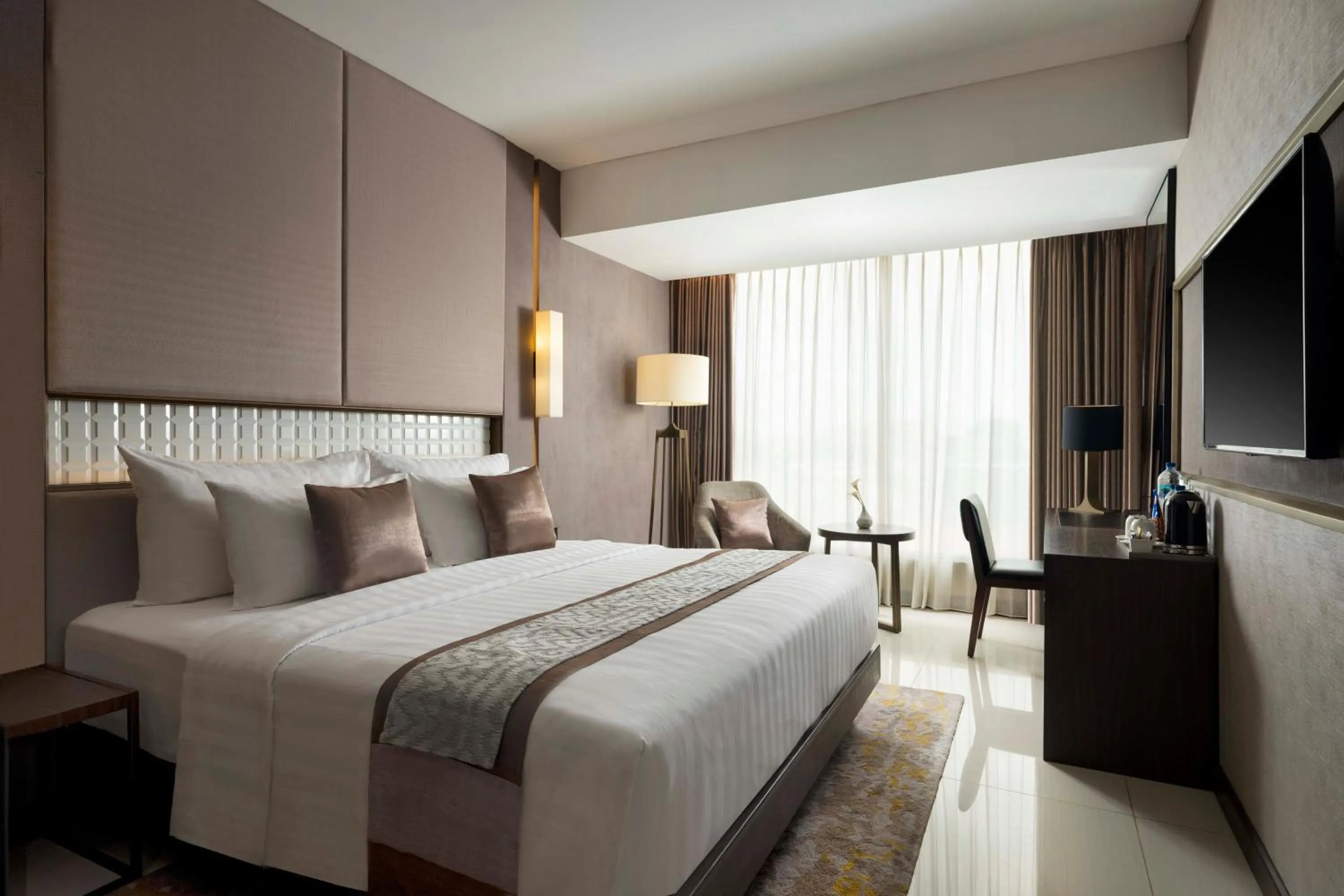 Suite with City View in GRAMM HOTEL by Ambarrukmo Yogyakarta