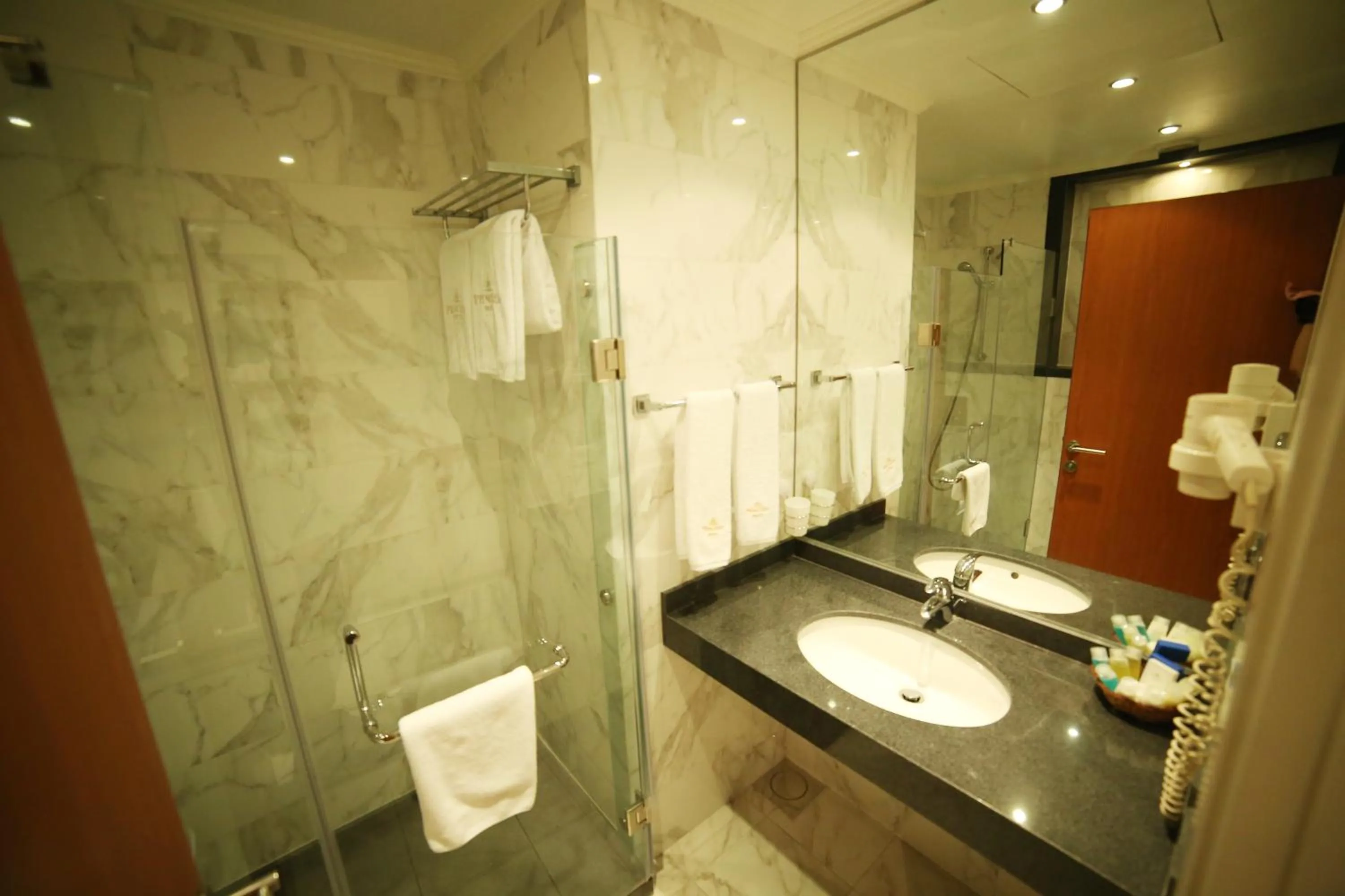 Superior Twin Bed Room with Sea View in Princessa Hotel