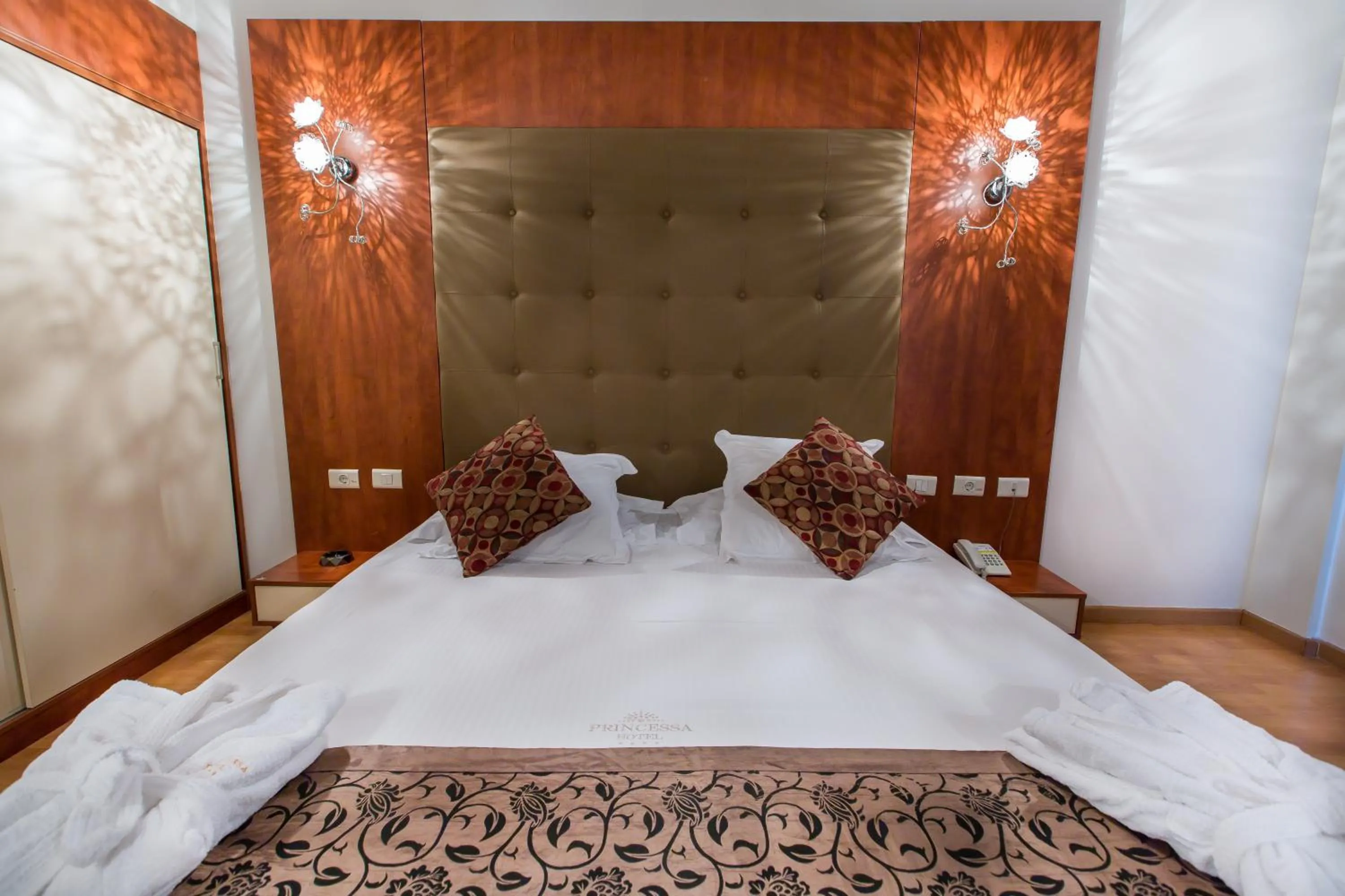 Ambassador Suite Sea View With Balcony in Princessa Hotel