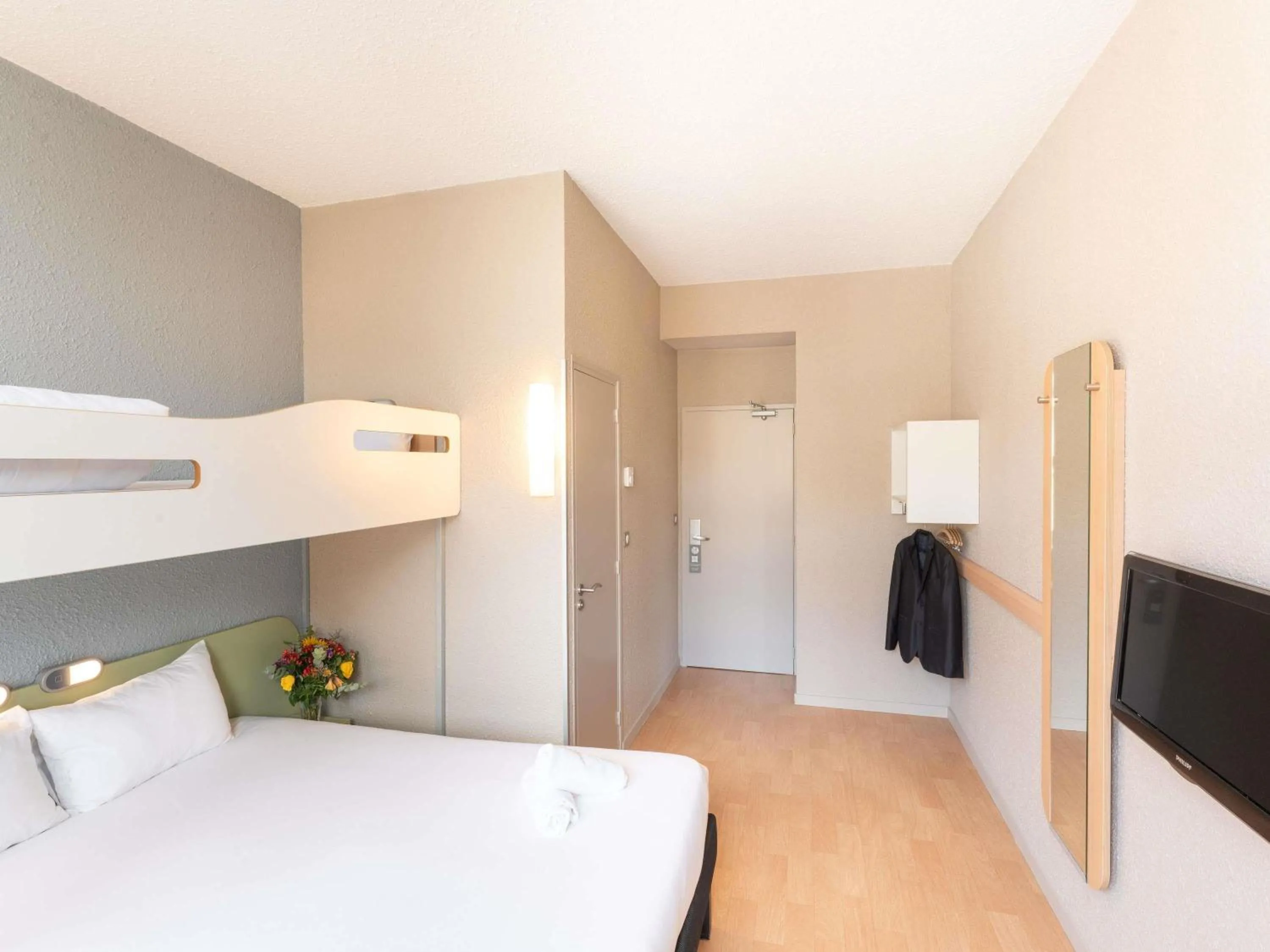 Standard Double Room with a Bunk Bed in ibis budget Le Mans Centre