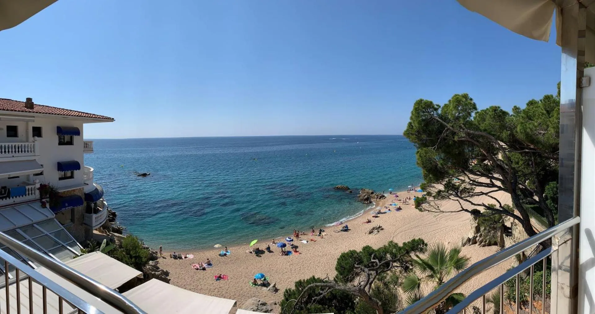 Deluxe Double Room with Balcony and Sea View in Hotel Costa Brava