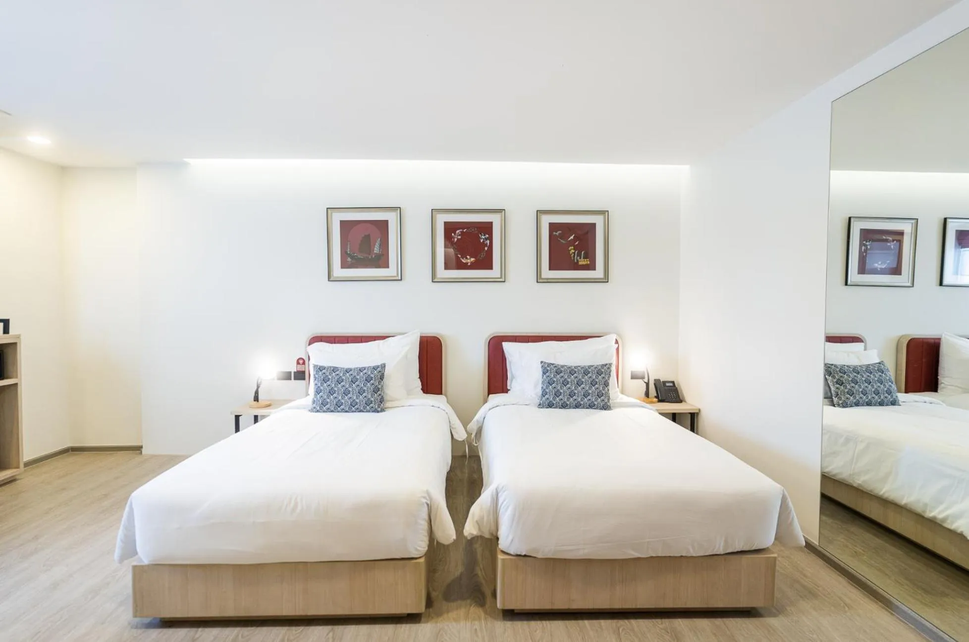 Standard Twin Room in Hotel Midtown Ratsada